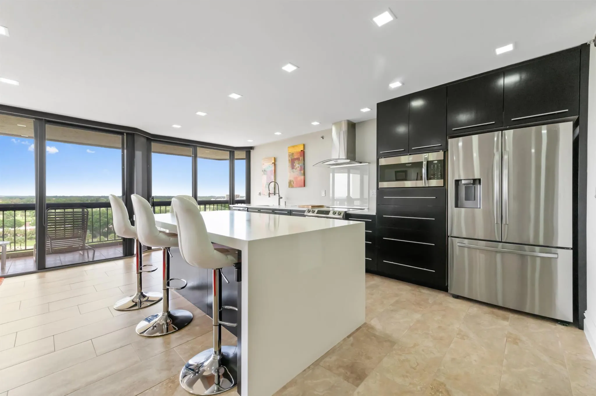 1900 Consulate Place, #1005