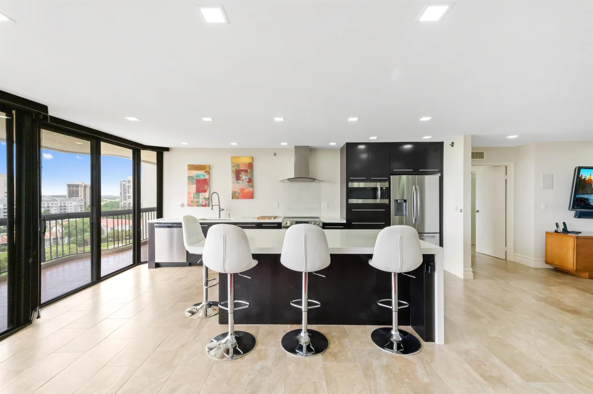 1900 Consulate Place, #1005