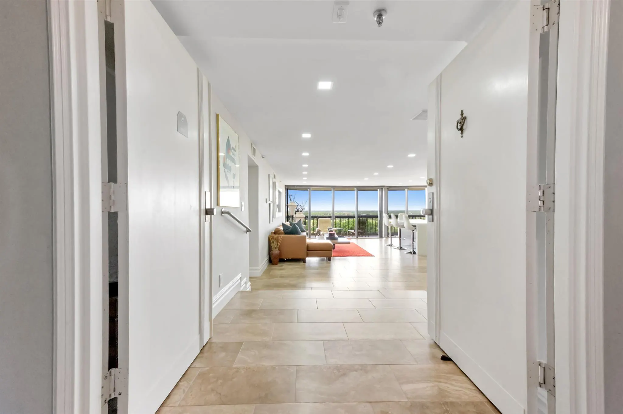 1900 Consulate Place, #1005