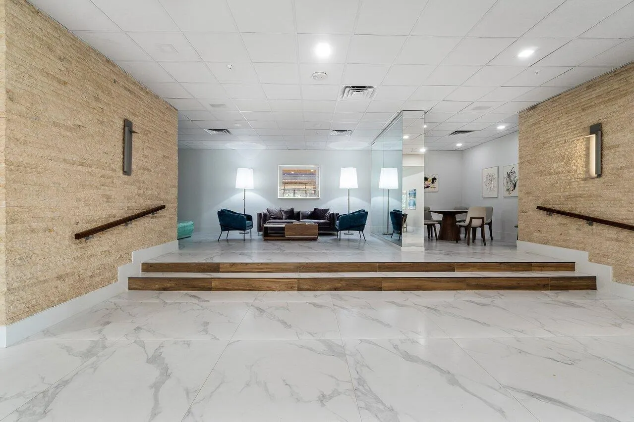 1900 Consulate Place, #1005