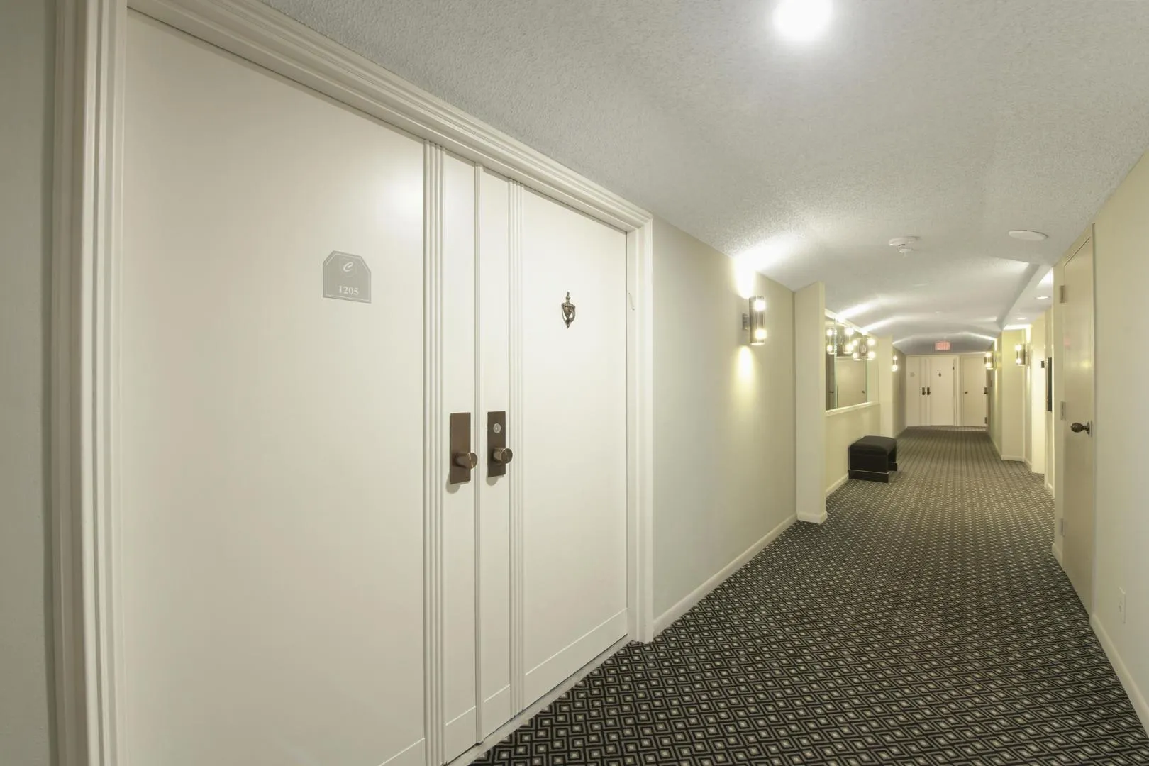 1900 Consulate Place, #1005