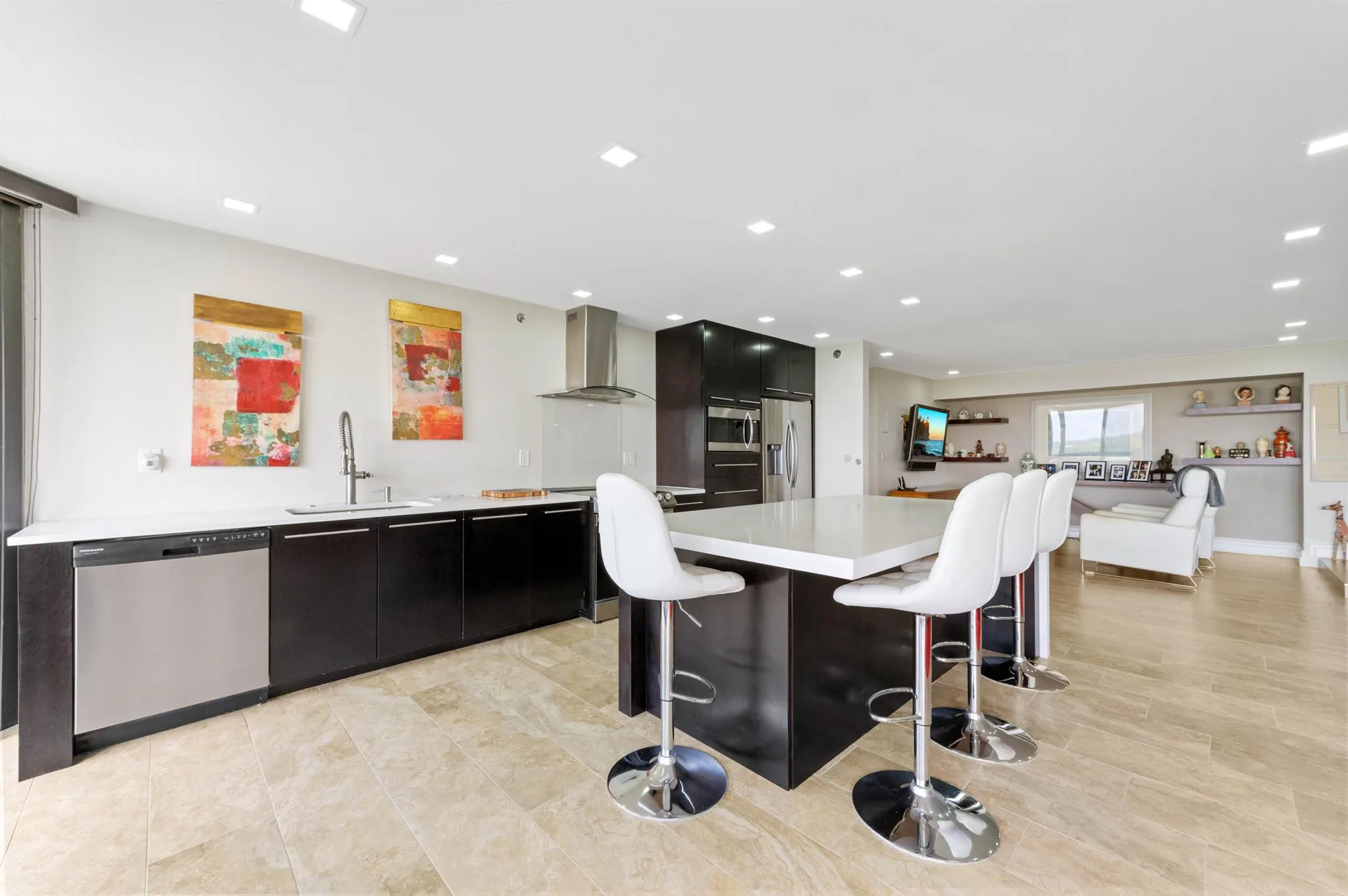 1900 Consulate Place, #1005