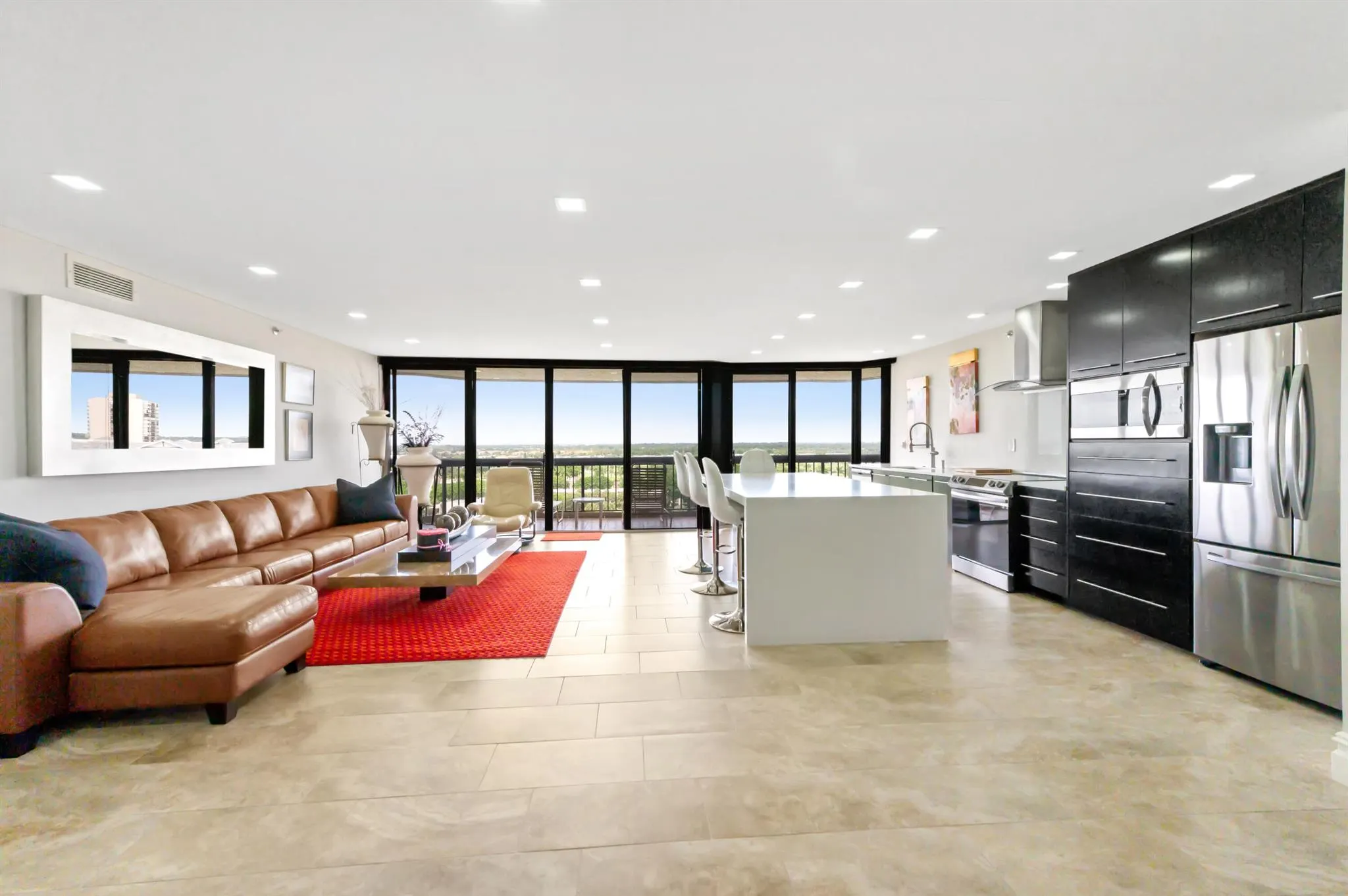 1900 Consulate Place, #1005