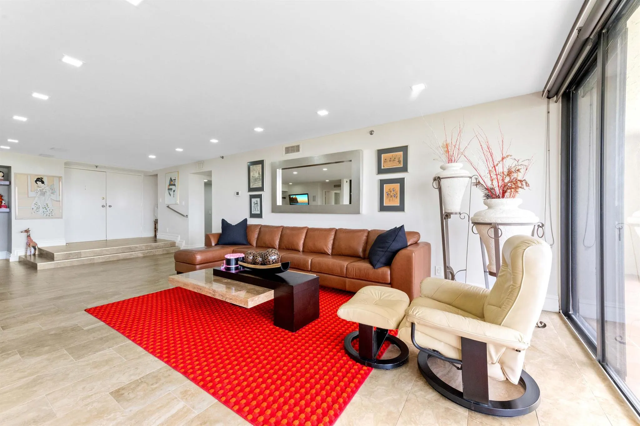 1900 Consulate Place, #1005