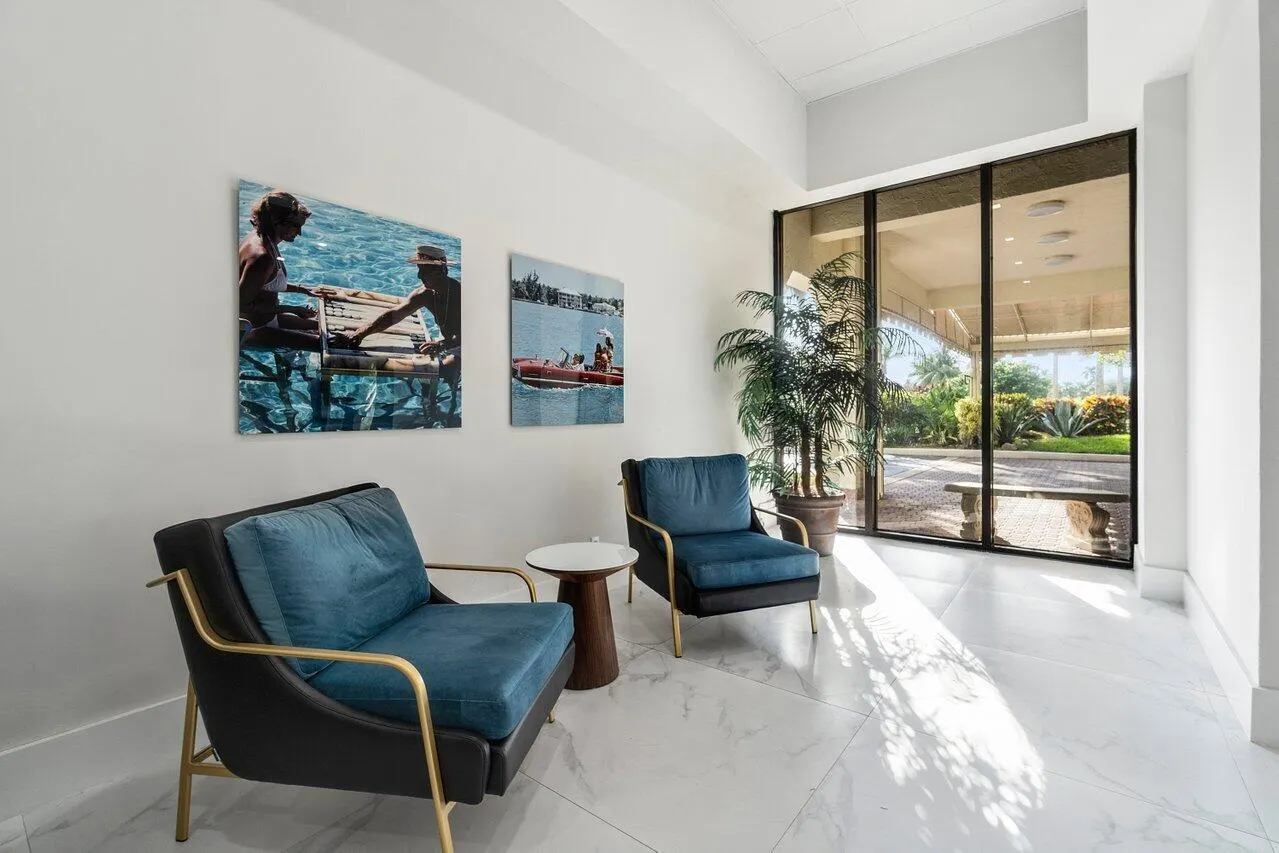 1900 Consulate Place, #1005