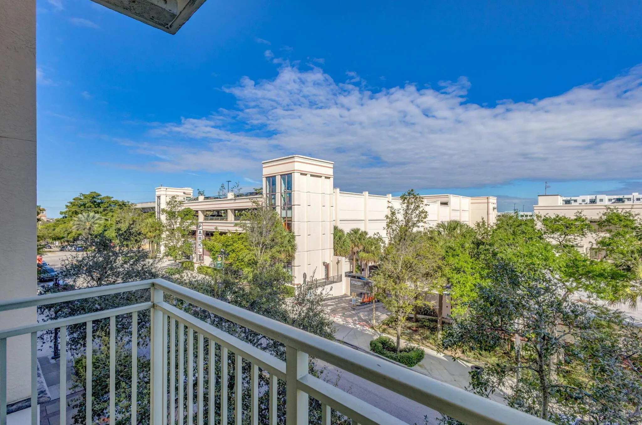 610 Clematis Street, #400 & 402