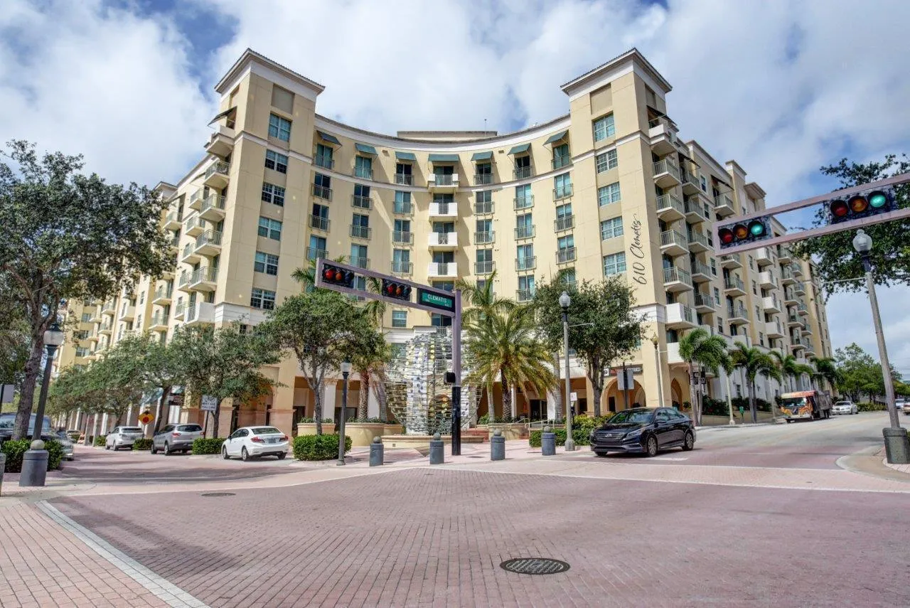 610 Clematis Street, #400 & 402