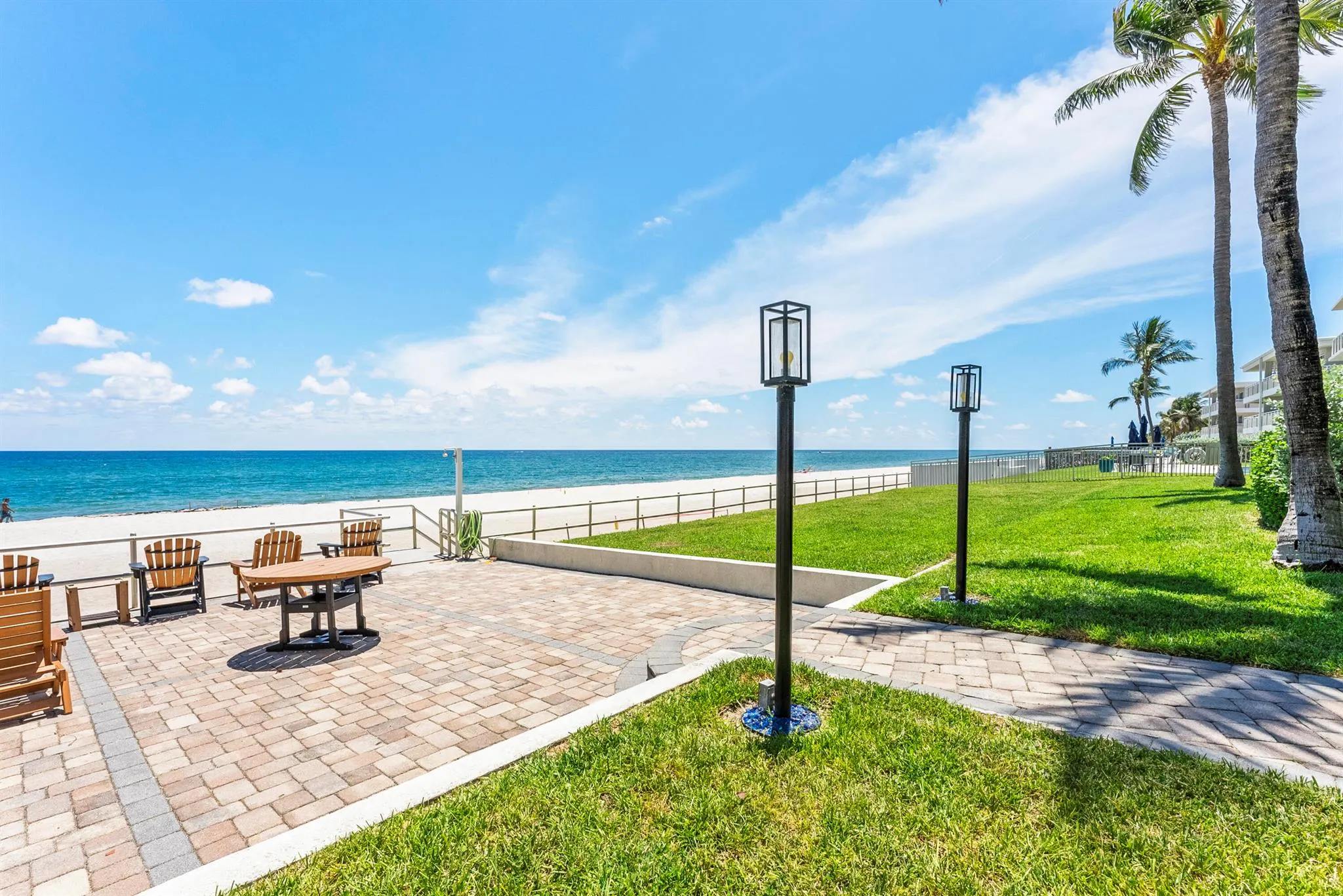 1203 Hillsboro Mile, #P3