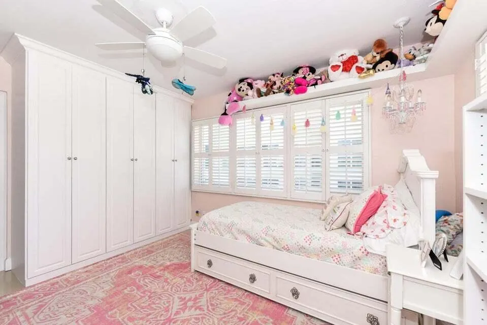 1203 Hillsboro Mile, #P3