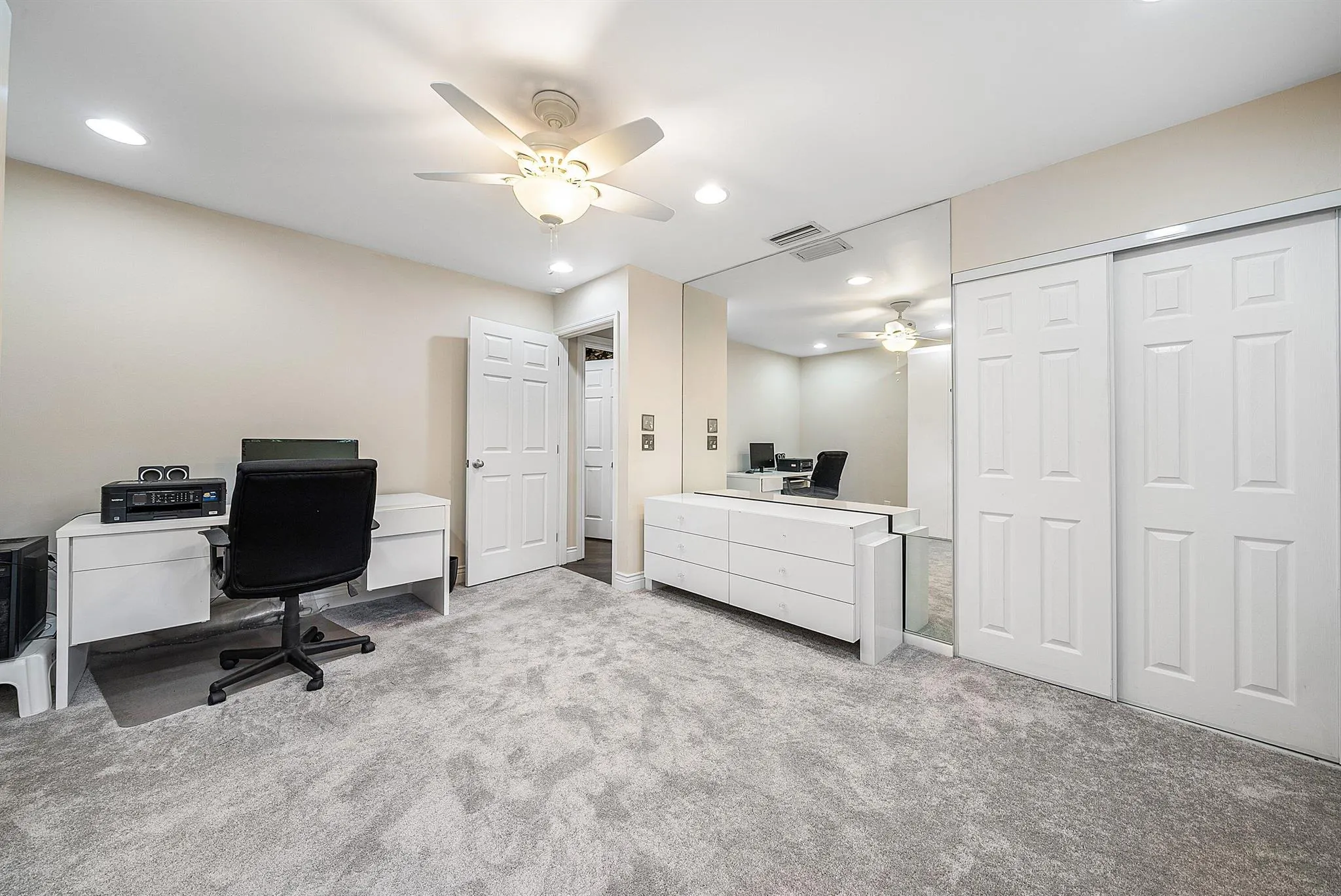 23 Eastgate Drive, #C