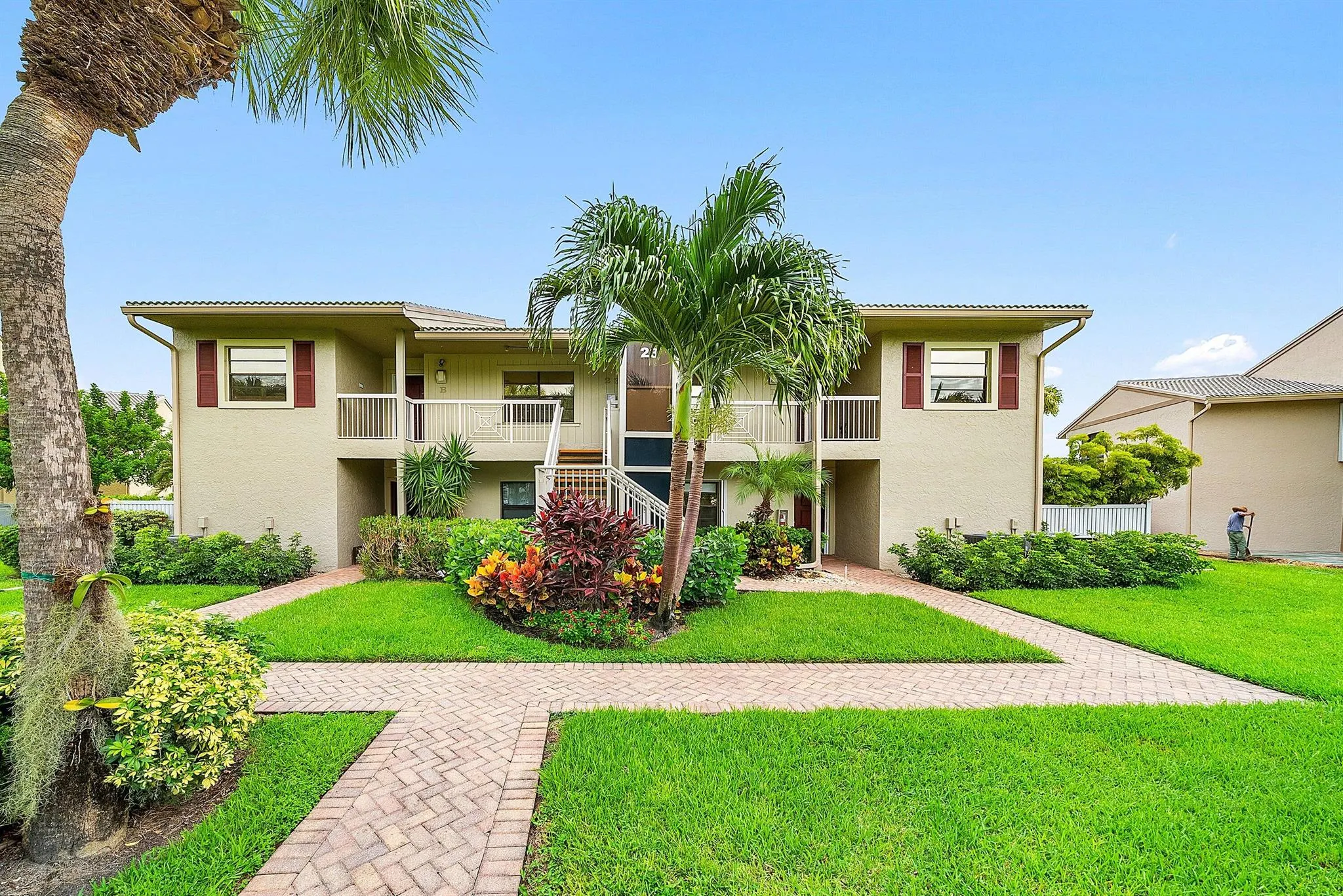 23 Eastgate Drive, #C