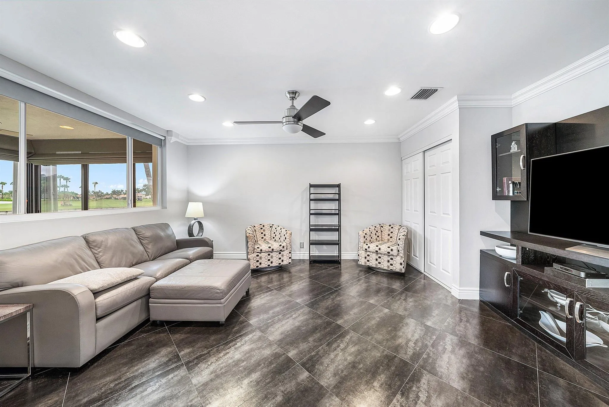 23 Eastgate Drive, #C