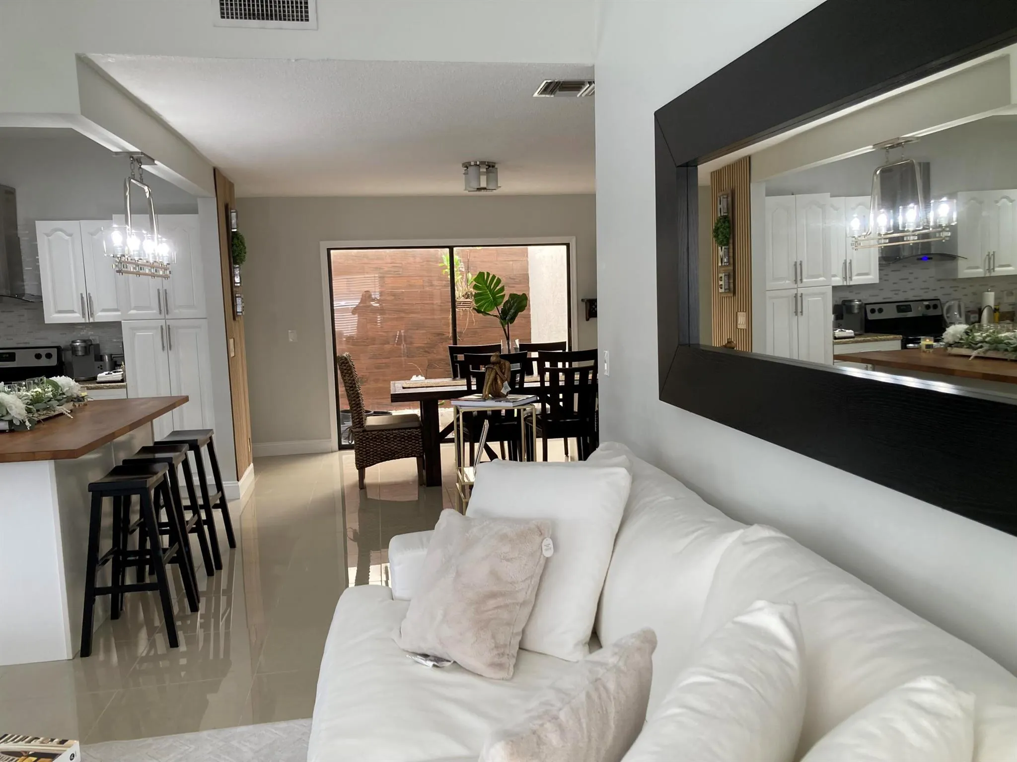 7615 Solimar Circle