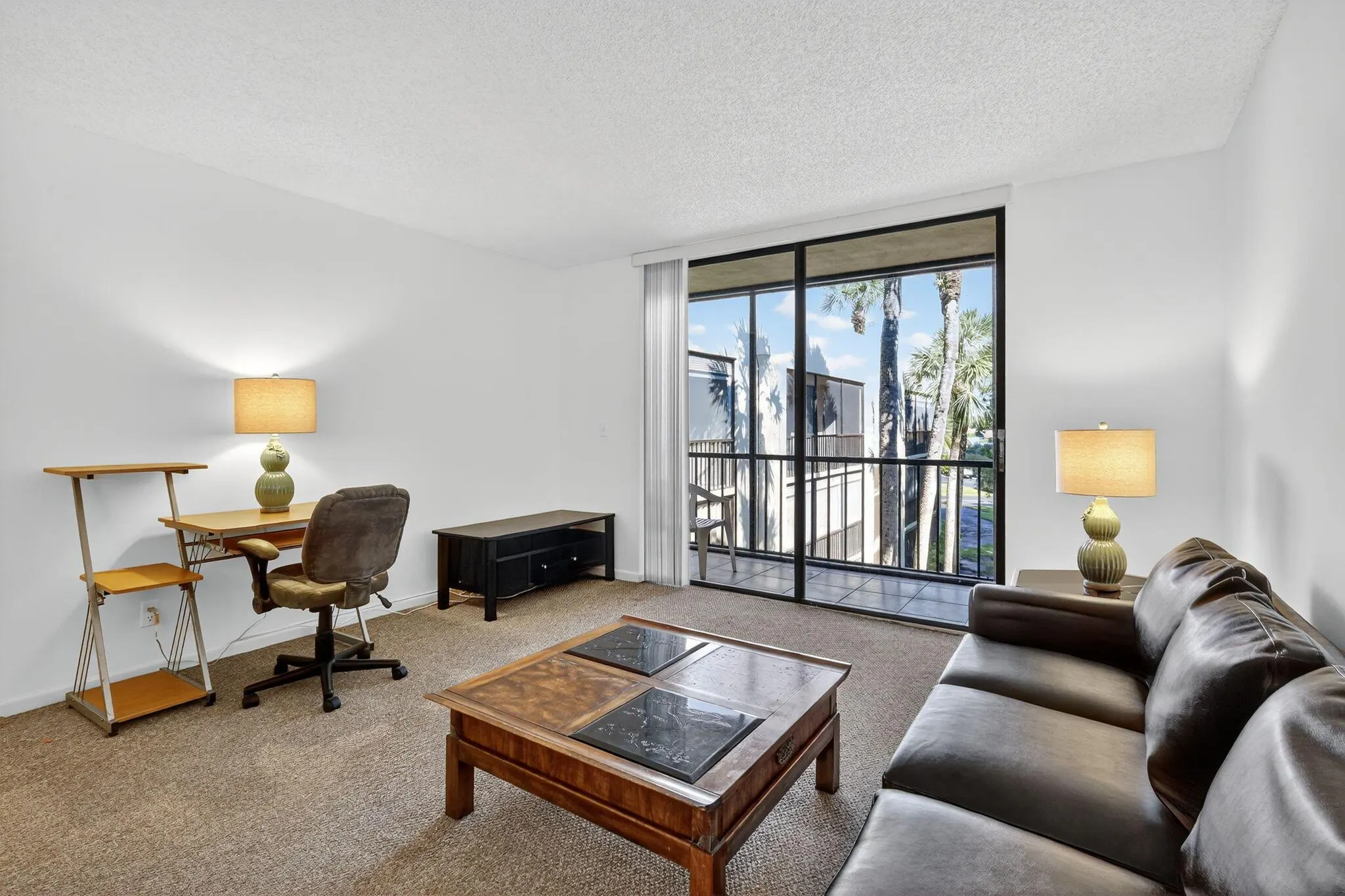 5220 Las Verdes Circle, #304