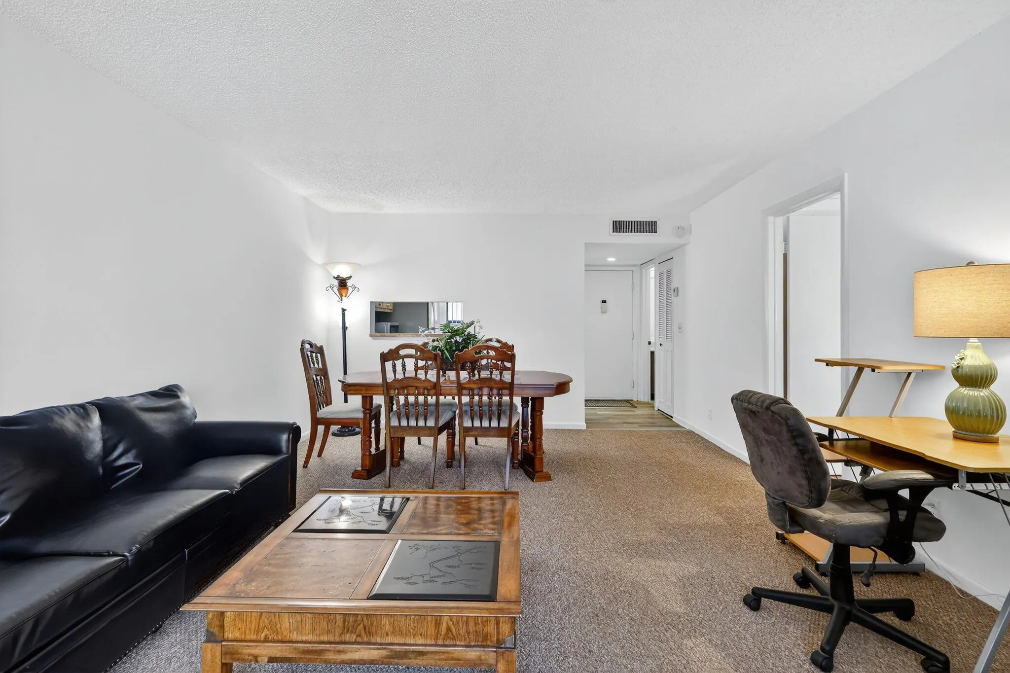 5220 Las Verdes Circle, #304