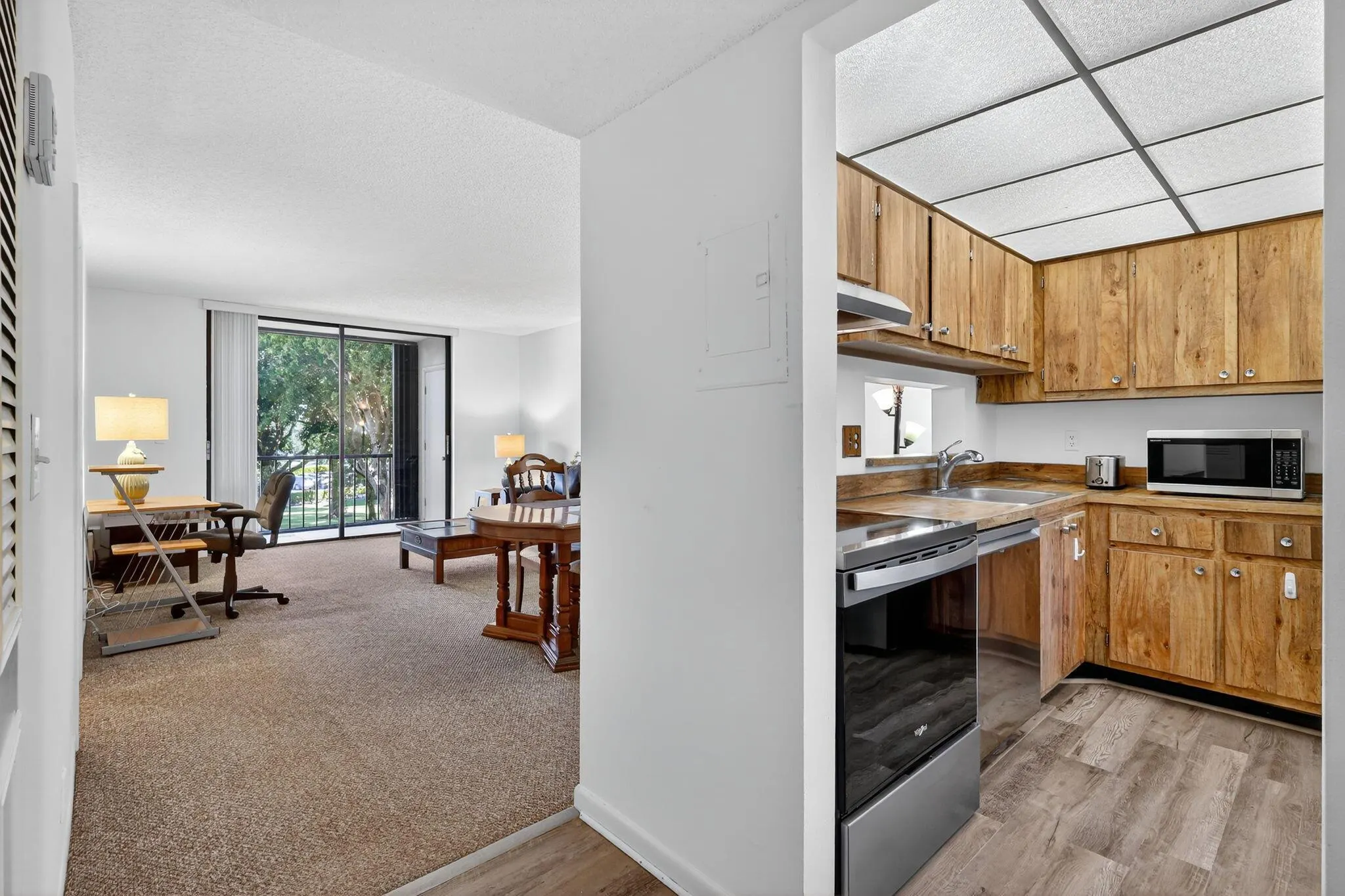 5220 Las Verdes Circle, #304
