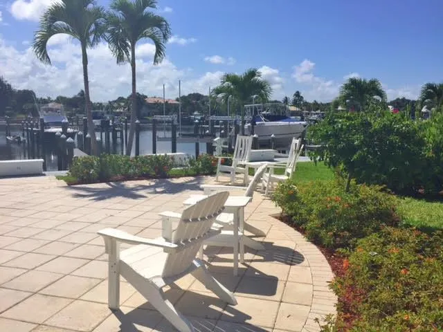 312 Bay Colony Drive N, #312