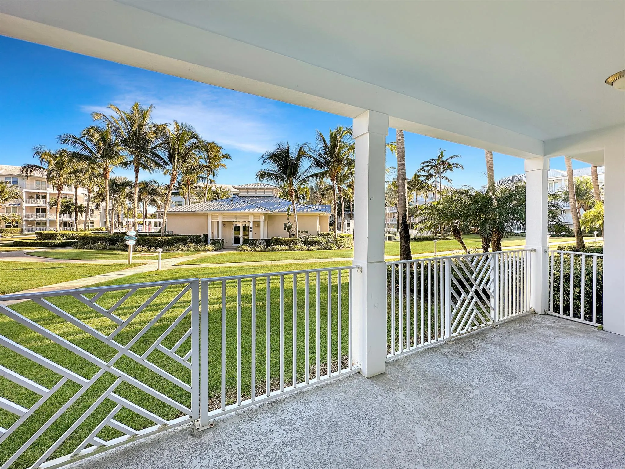 312 Bay Colony Drive N, #312