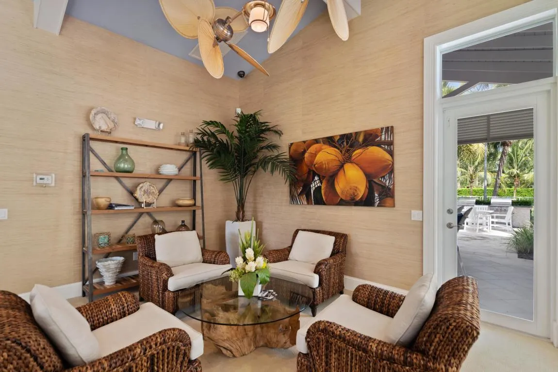 312 Bay Colony Drive N, #312