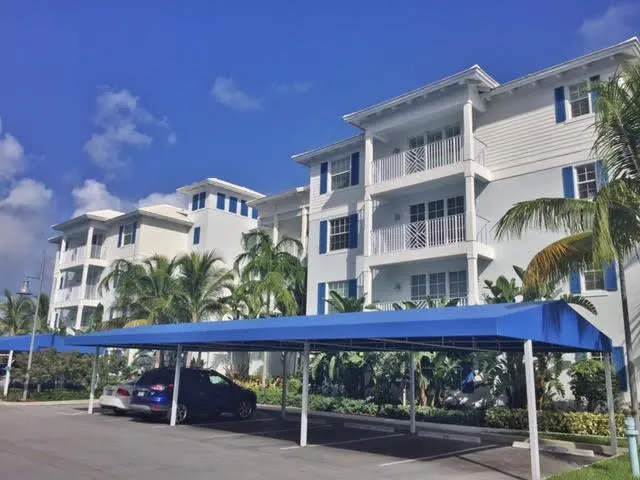 312 Bay Colony Drive N, #312