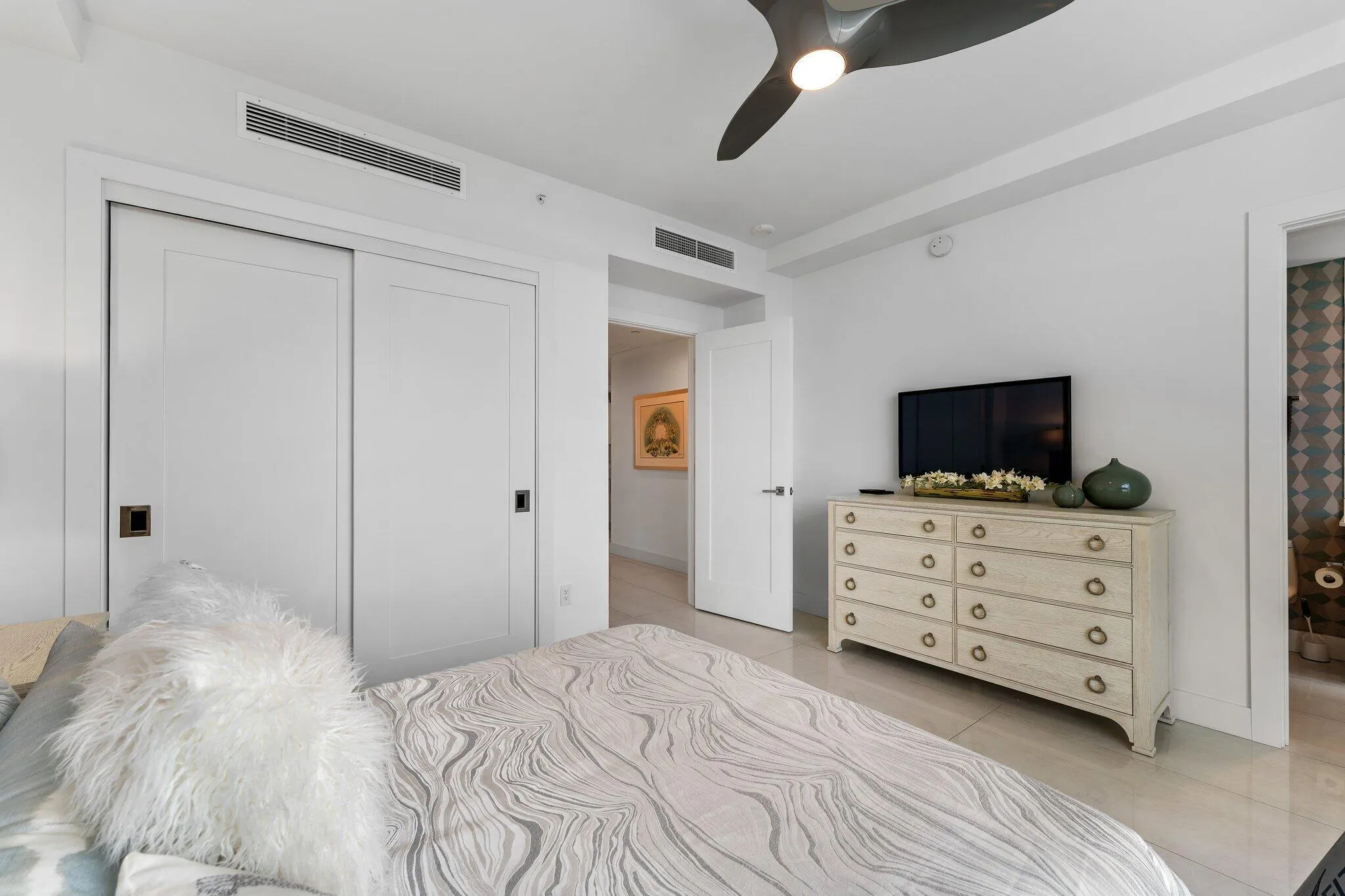 5000 N Ocean Drive, #1003
