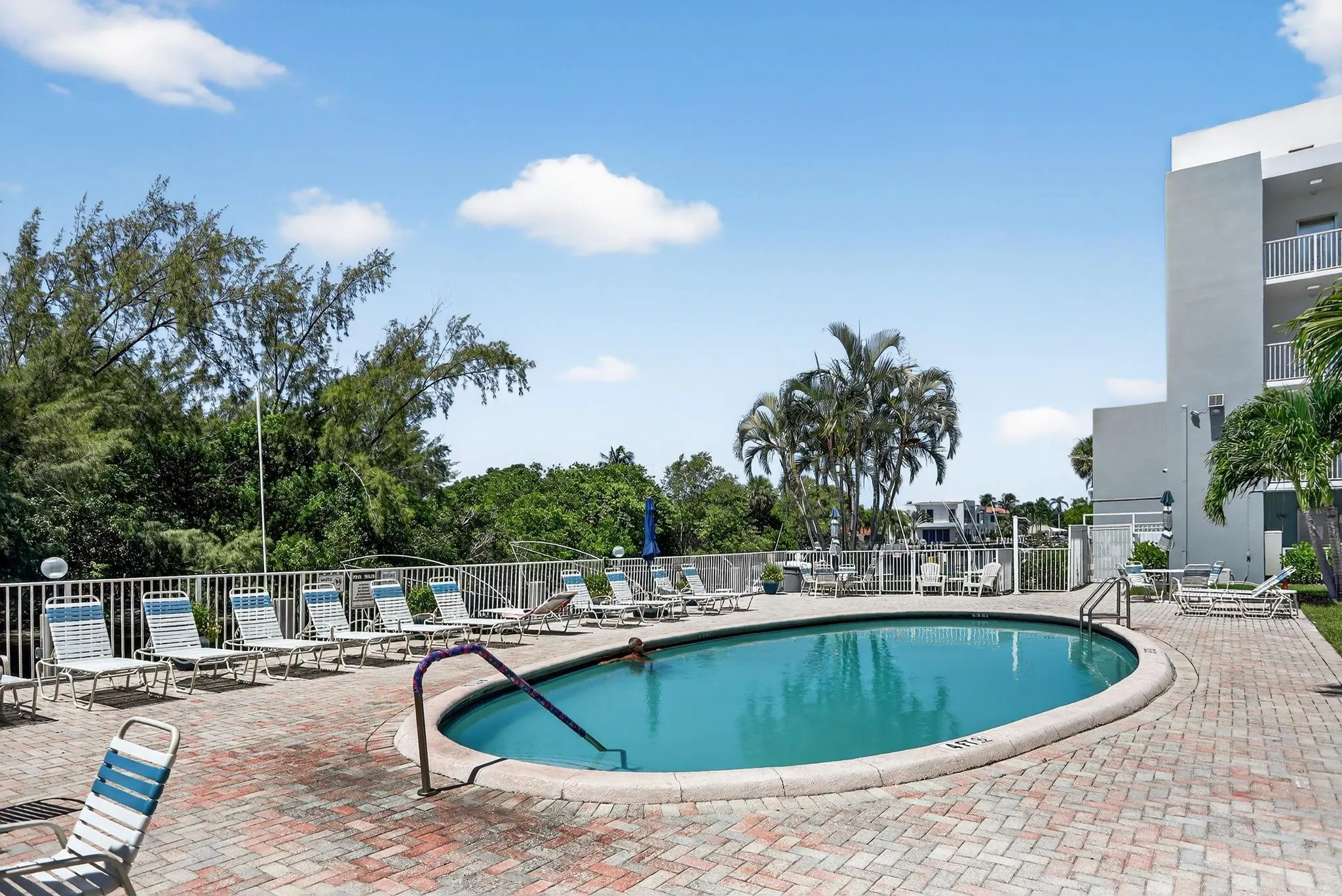 2870 NE 14th St Causeway, #104c