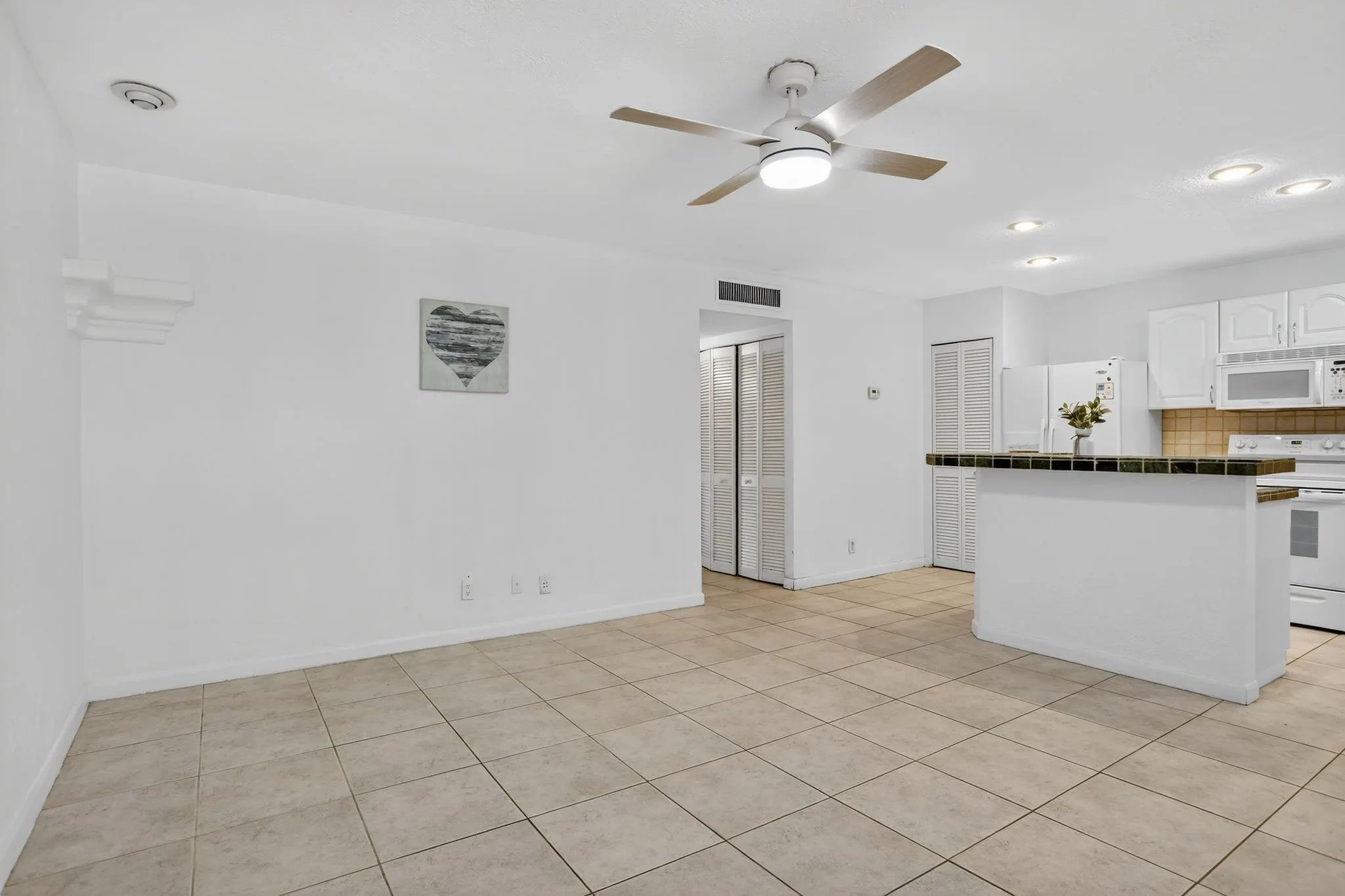 2870 NE 14th St Causeway, #104c