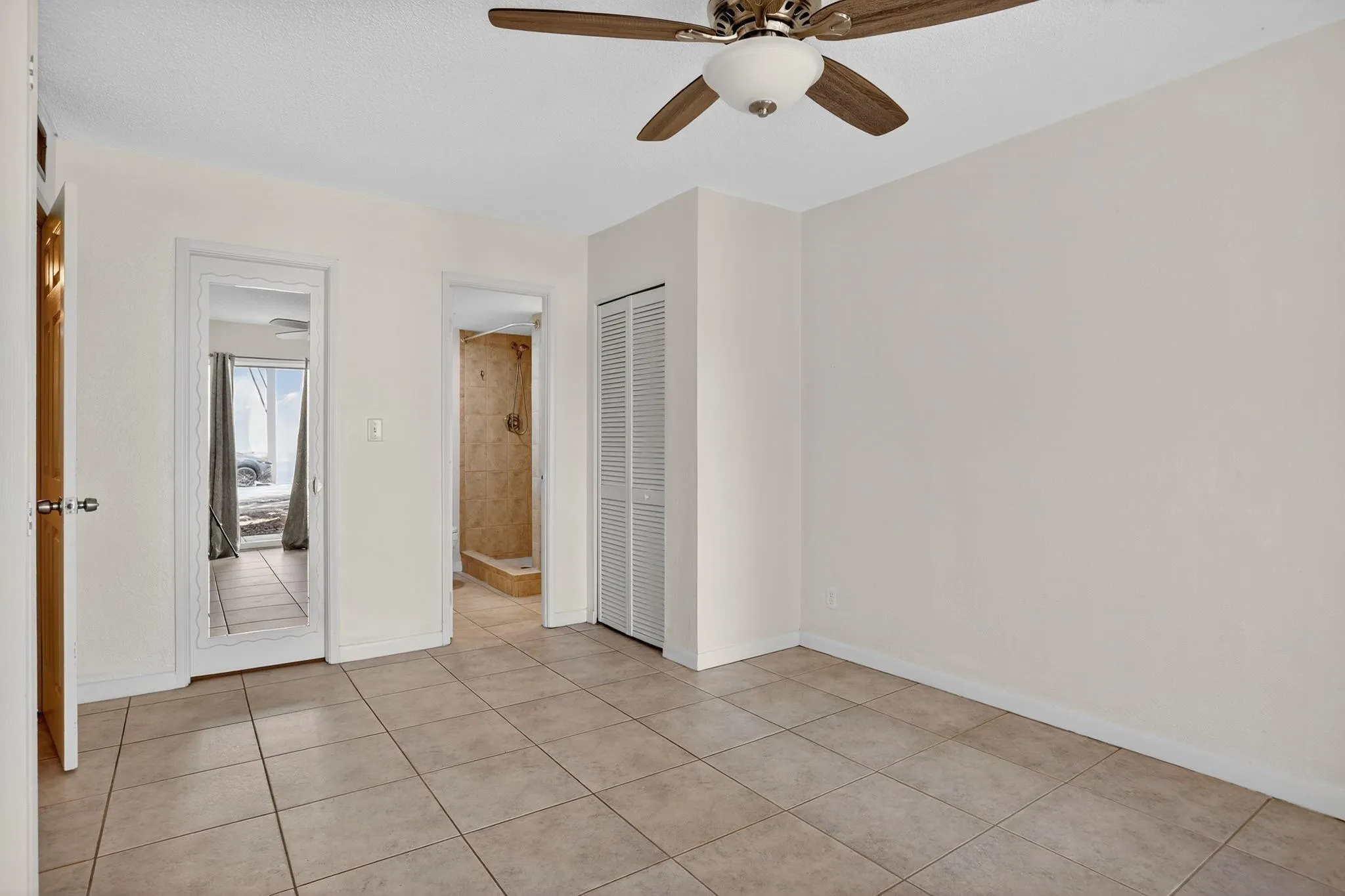 2870 NE 14th St Causeway, #104c