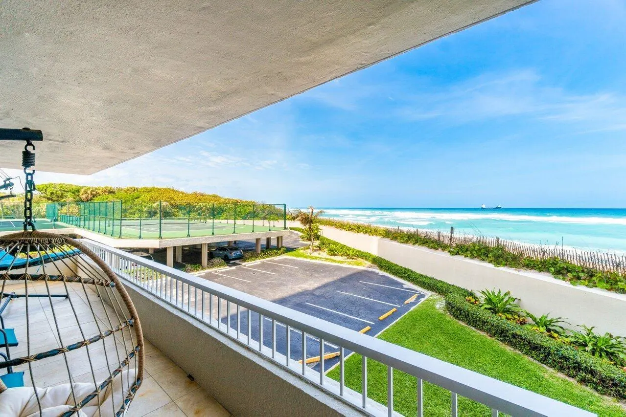 5540 N Ocean Drive, #1c