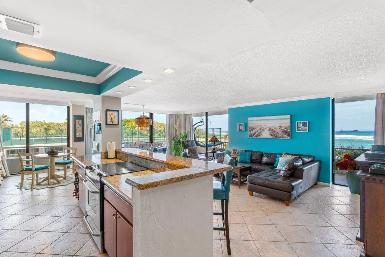 5540 N Ocean Drive, #1c