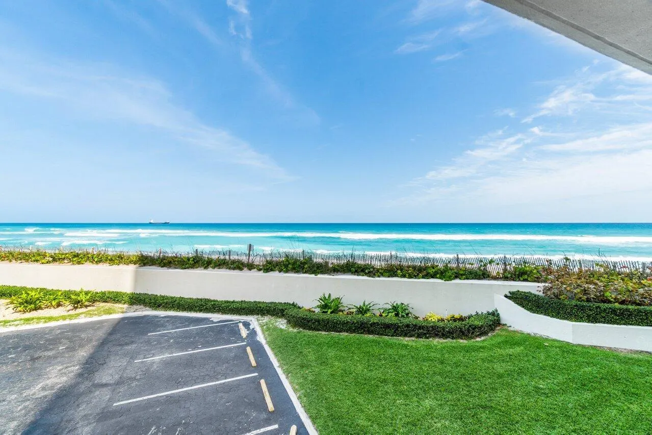 5540 N Ocean Drive, #1c