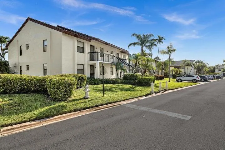 22017 Palms Way, #204