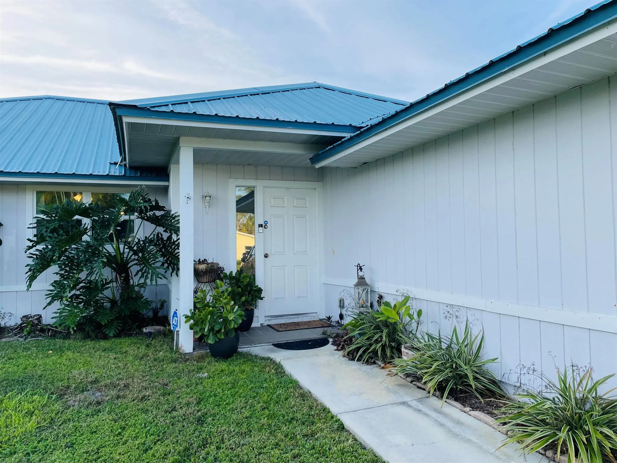 3196 SW Areca Drive