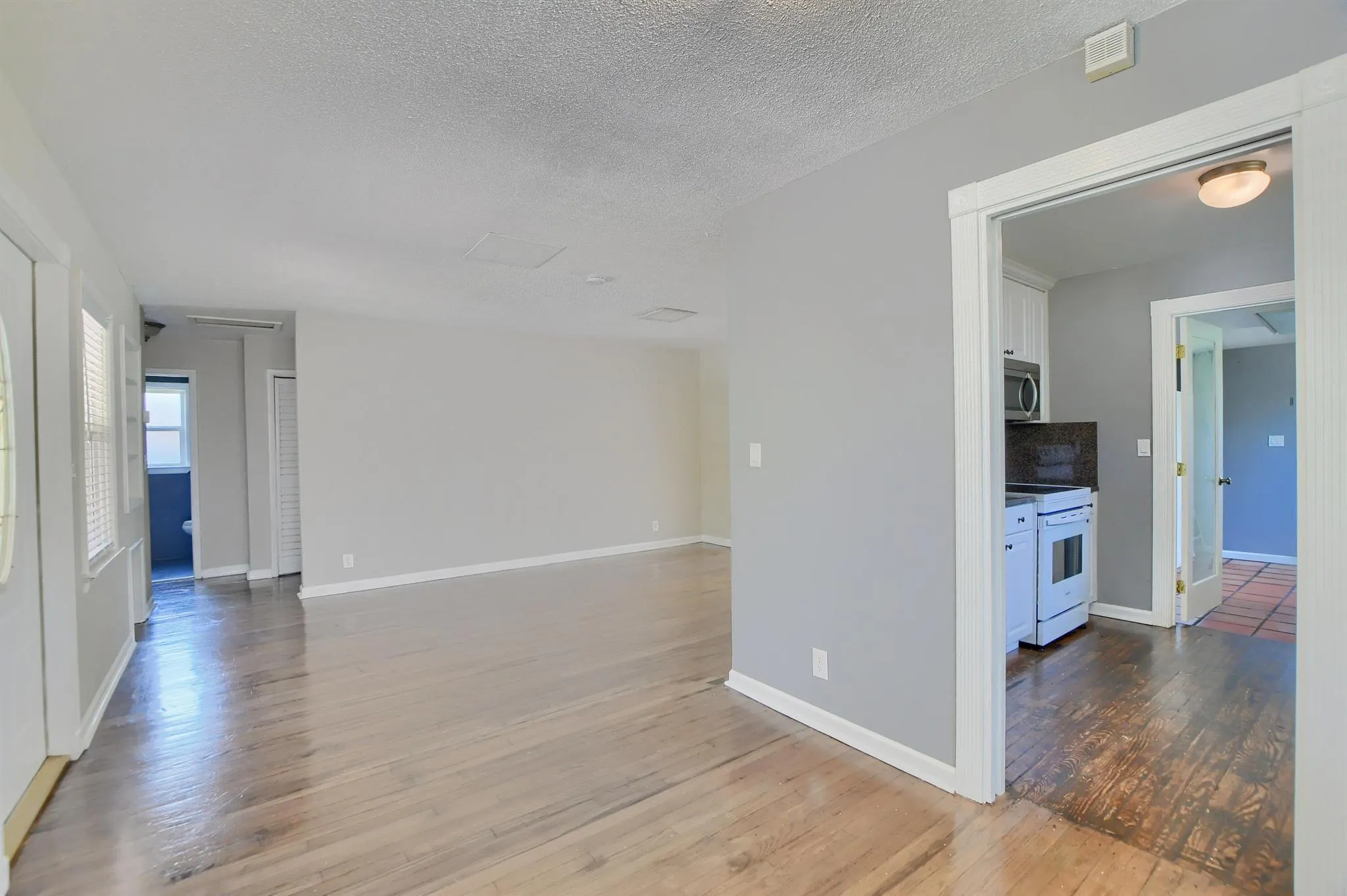 830 SE 3rd Avenue