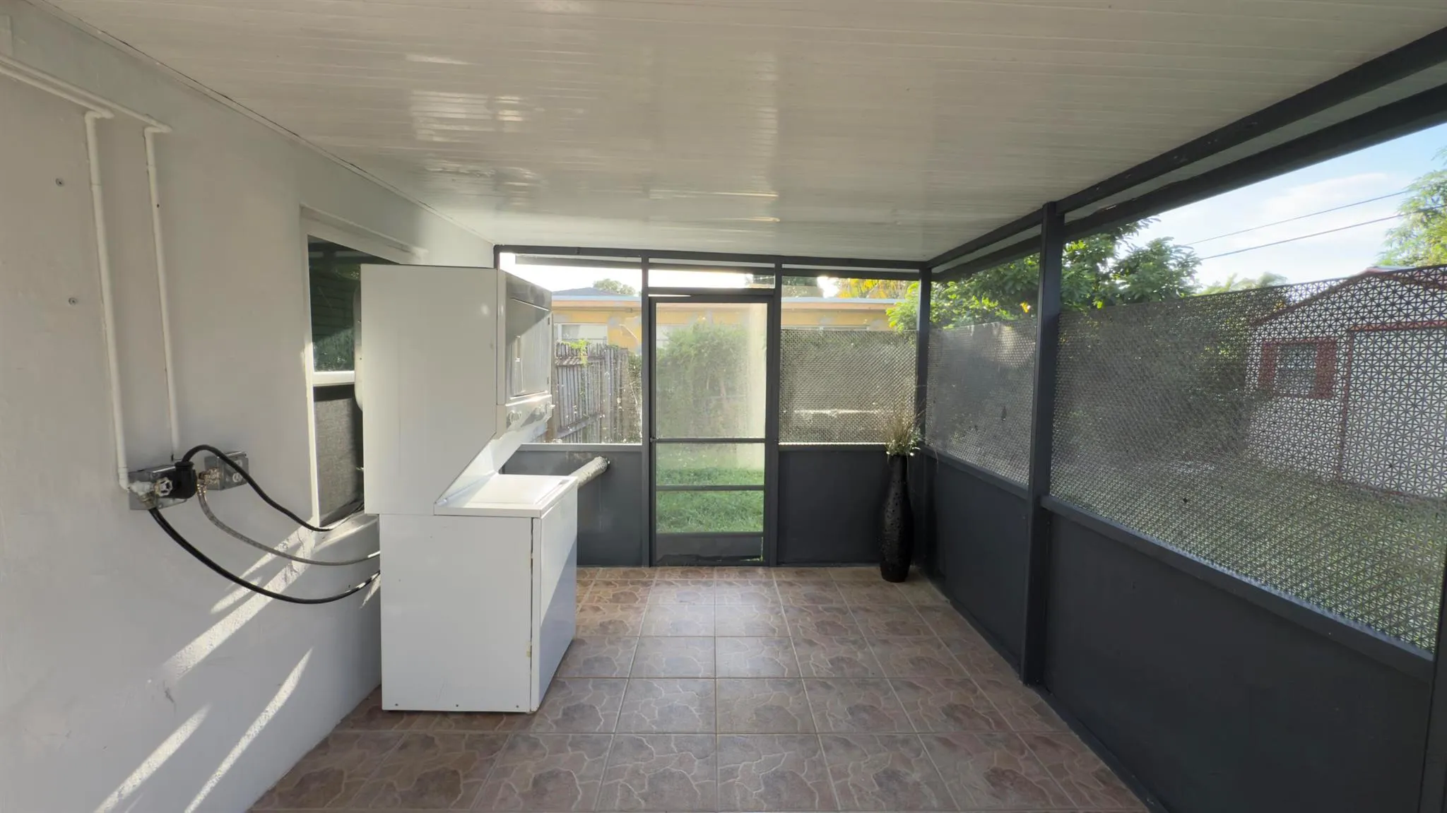 551 NW Nw 107th Street