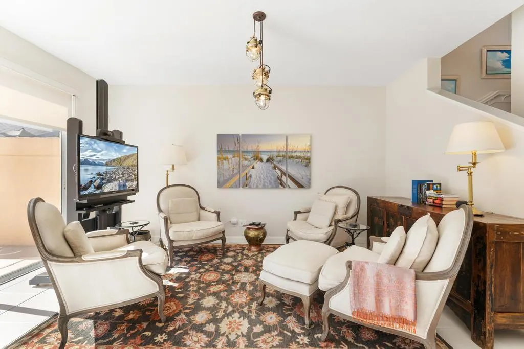 4103 Community Drive