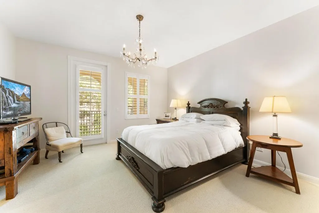4103 Community Drive