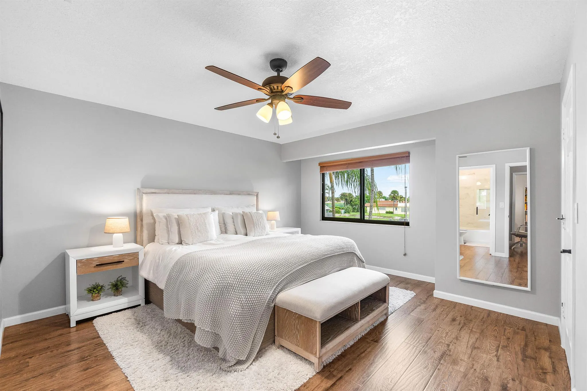 4505 Pier Drive