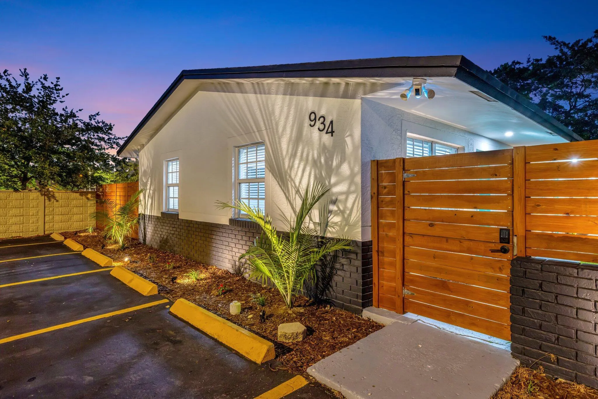 934 NW 4th Avenue, #1-4