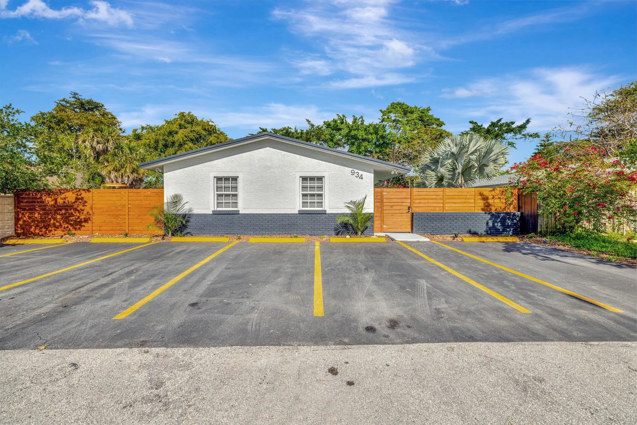 934 NW 4th Avenue, #1-4