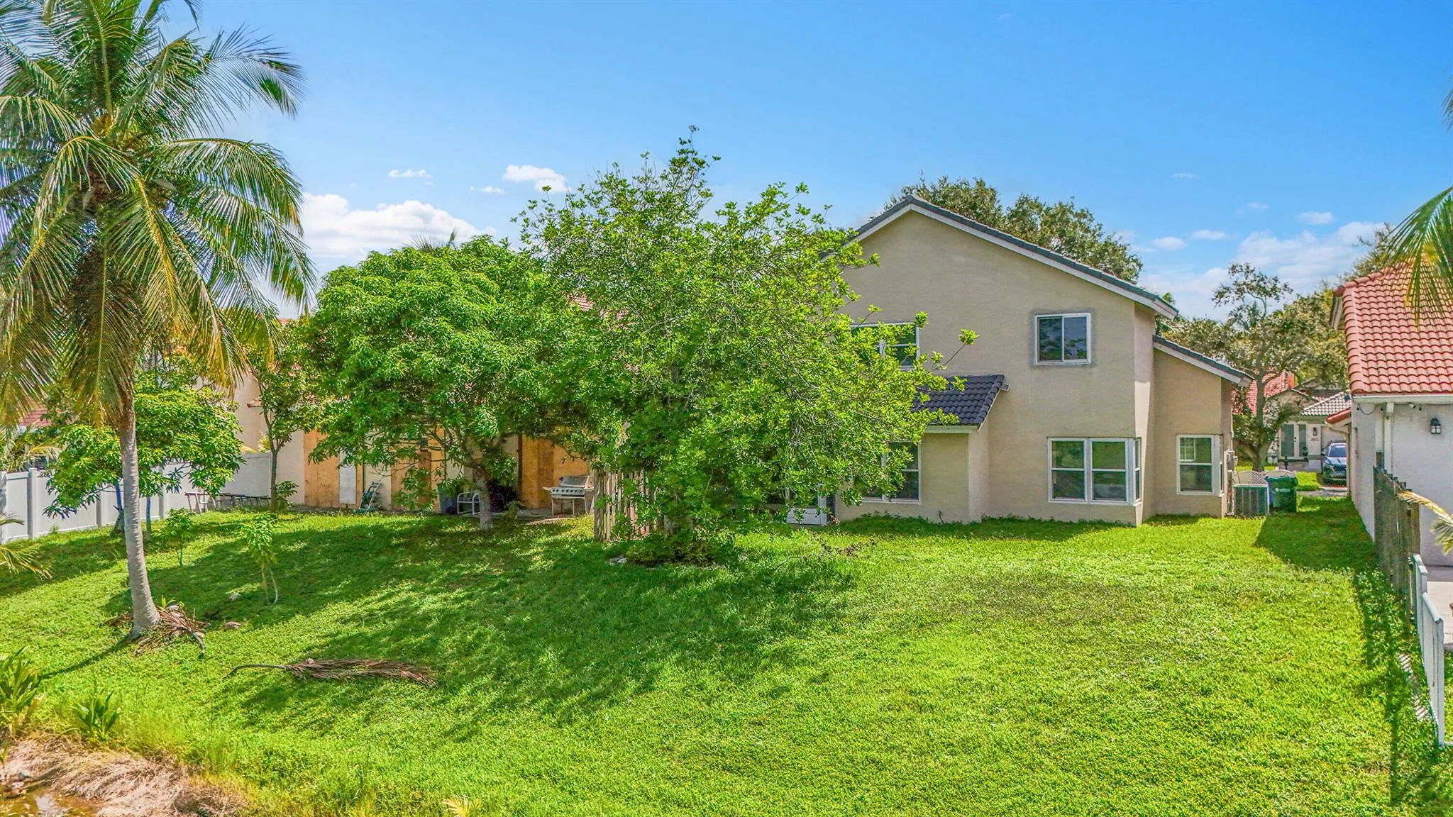2865 NW 68th Lane