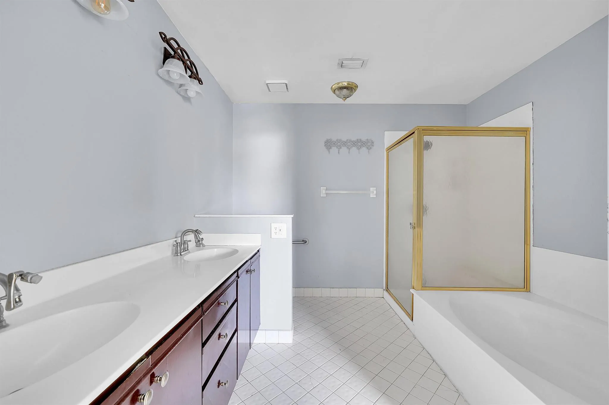2865 NW 68th Lane