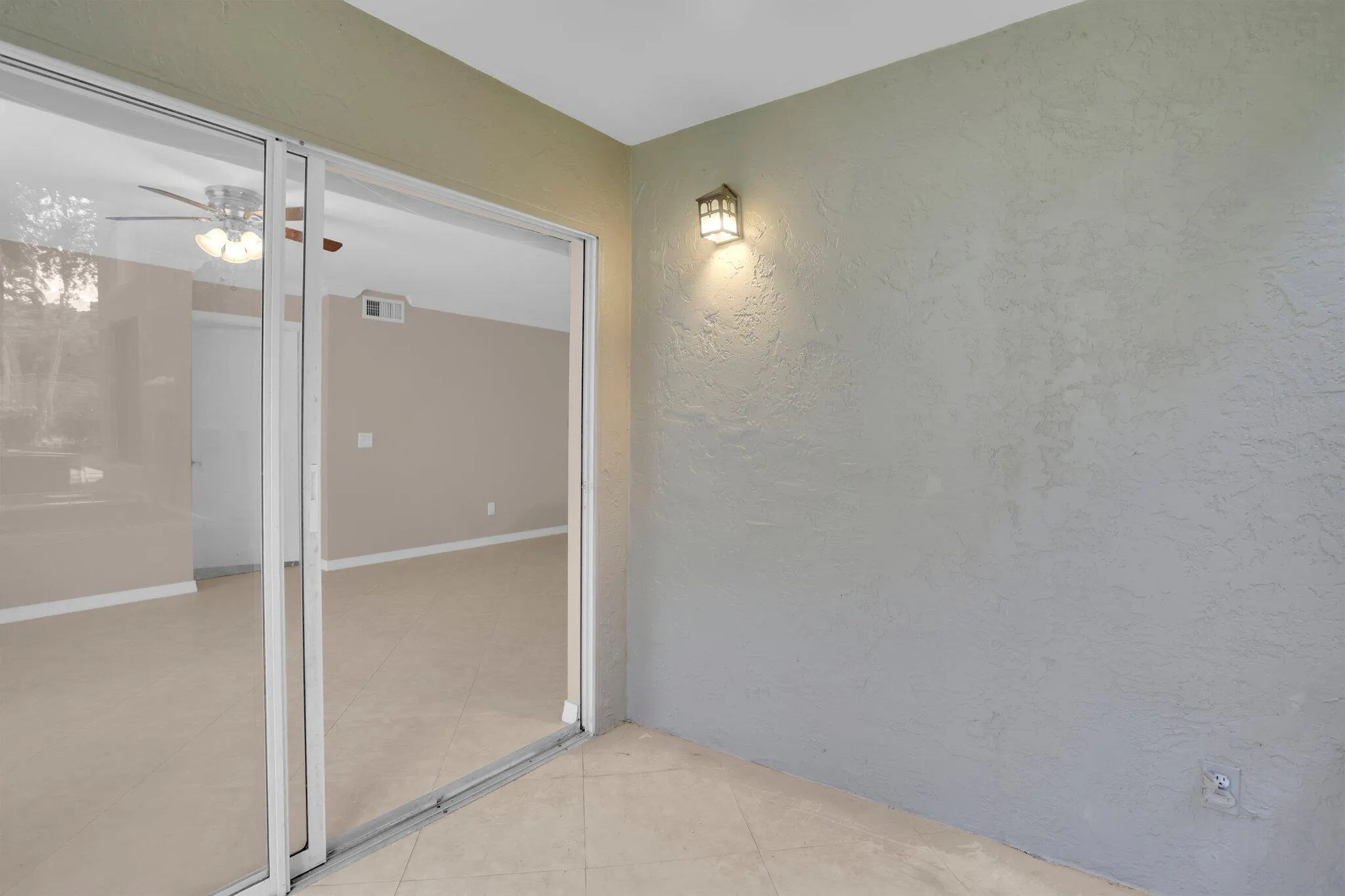 1825 Palm Cove Boulevard, #7-109