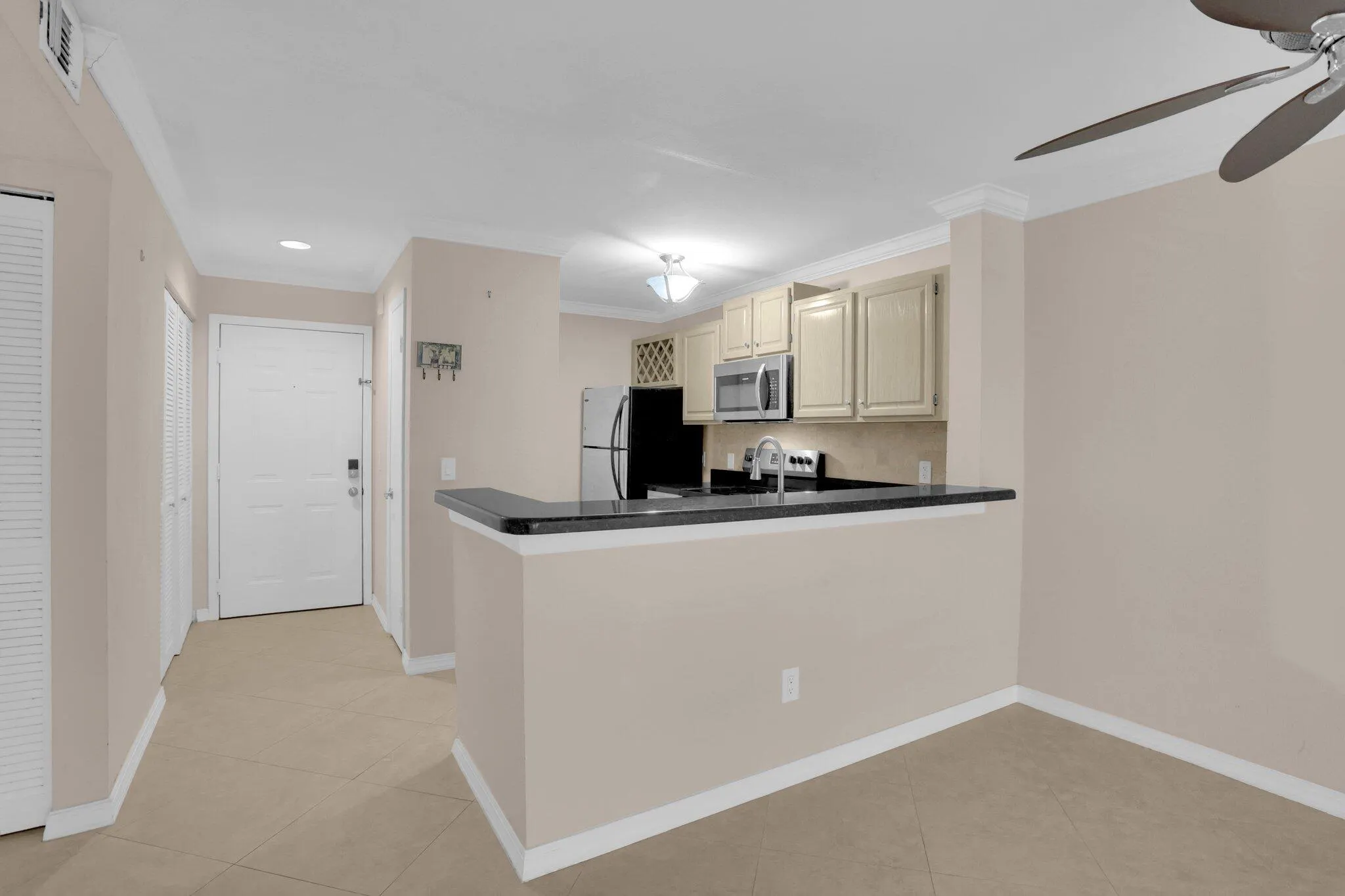 1825 Palm Cove Boulevard, #7-109