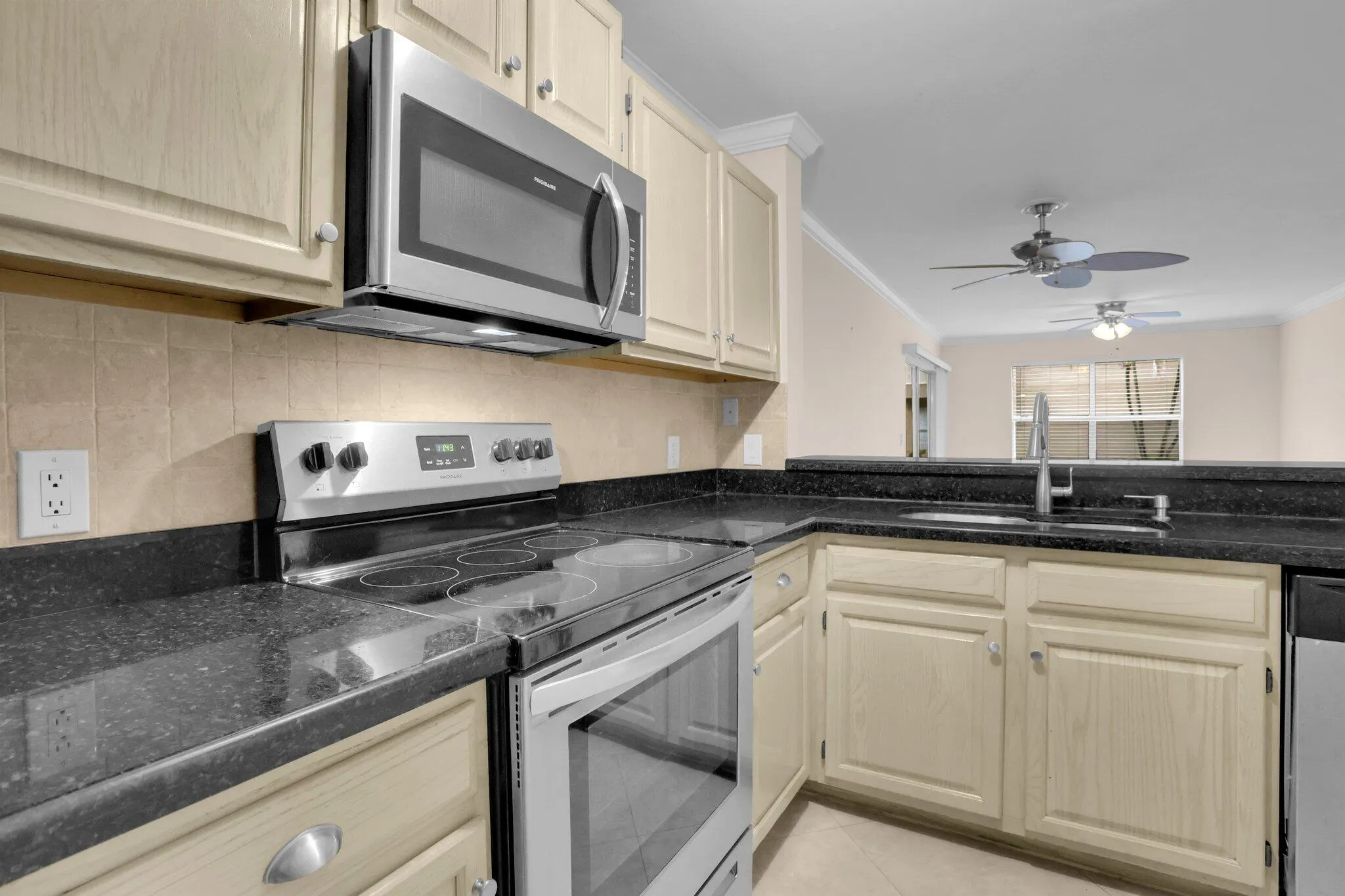 1825 Palm Cove Boulevard, #7-109