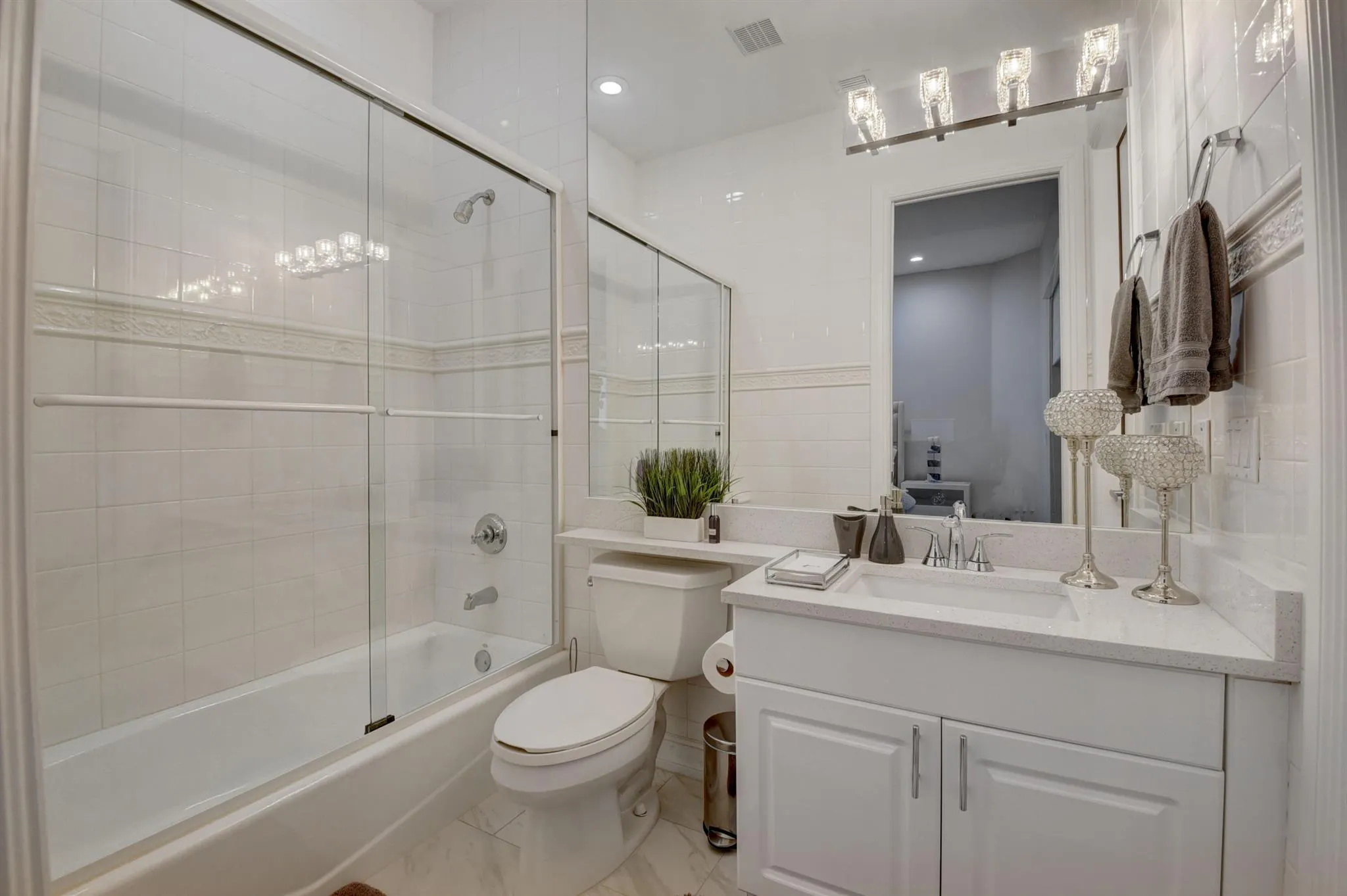921 Osceola Drive, #4
