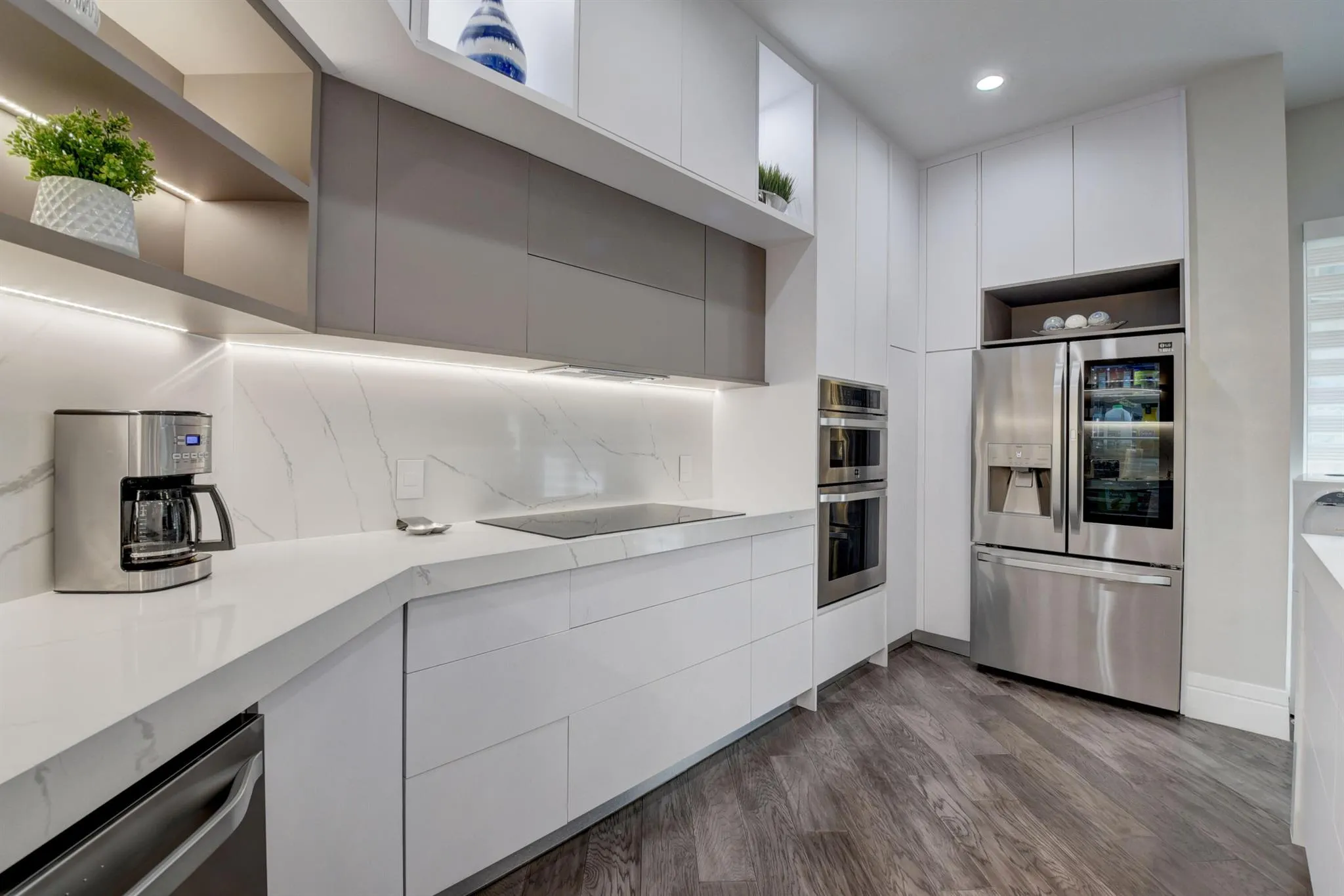 921 Osceola Drive, #4