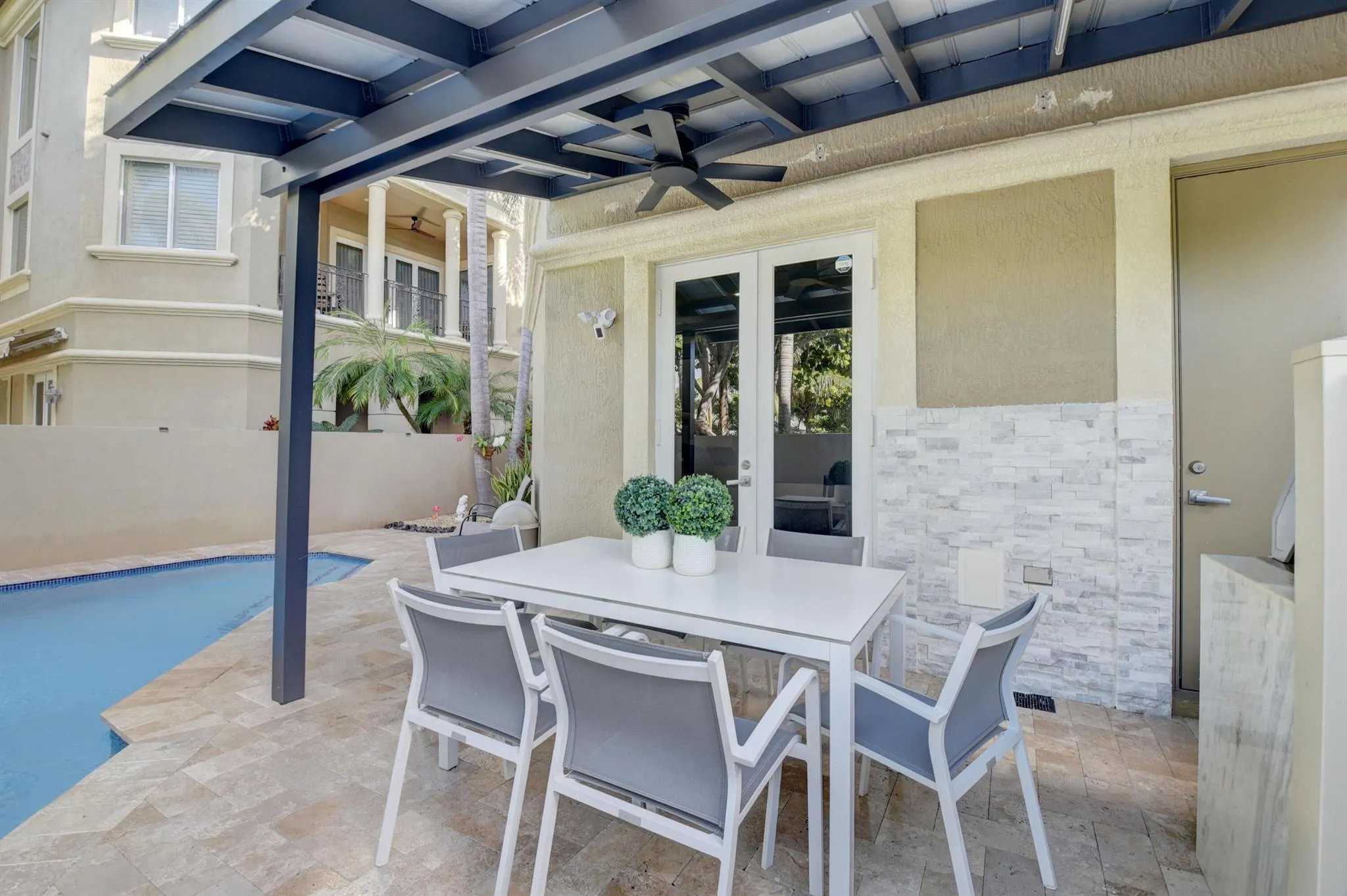 921 Osceola Drive, #4