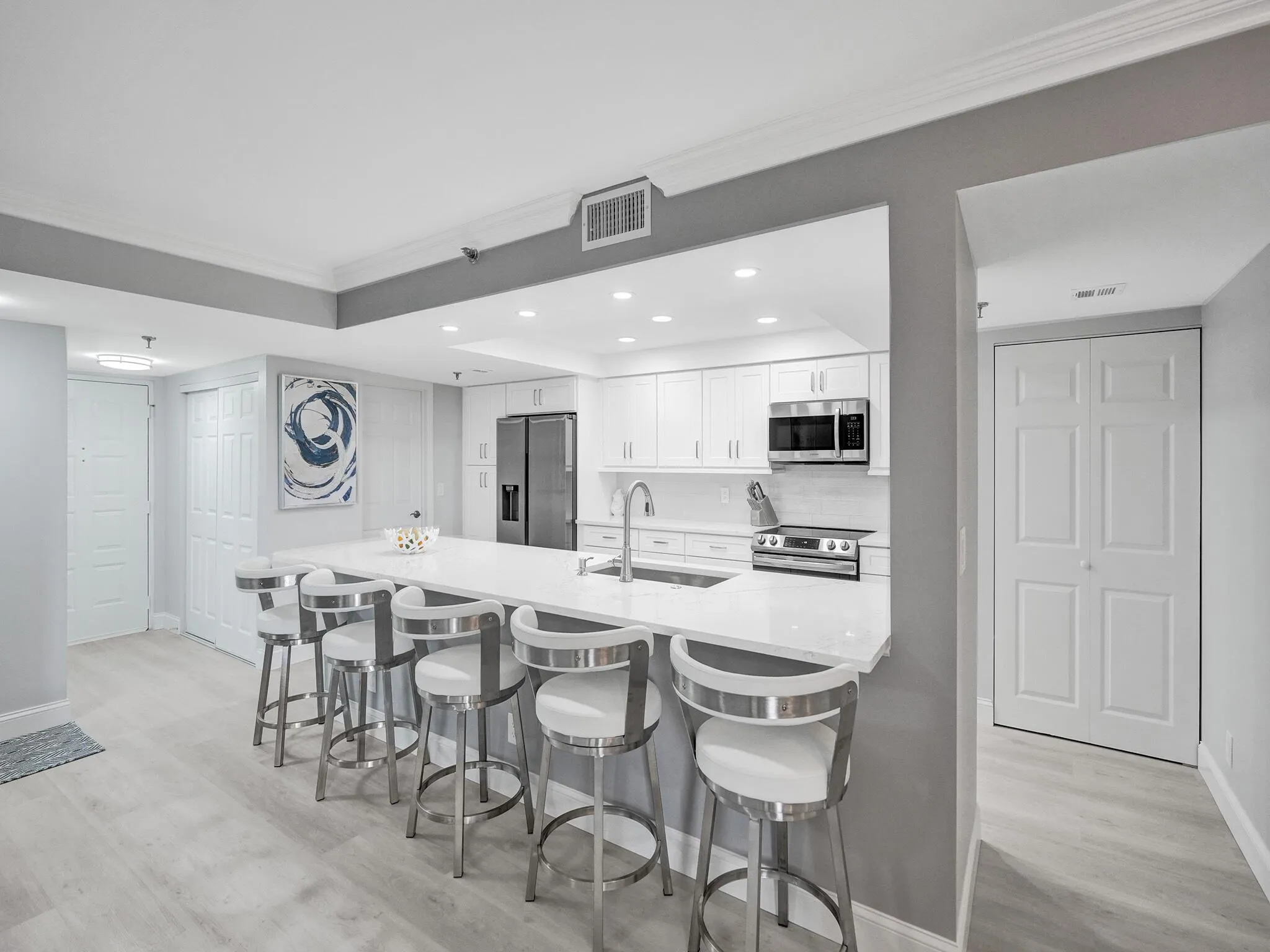 955 Egret Circle, #405
