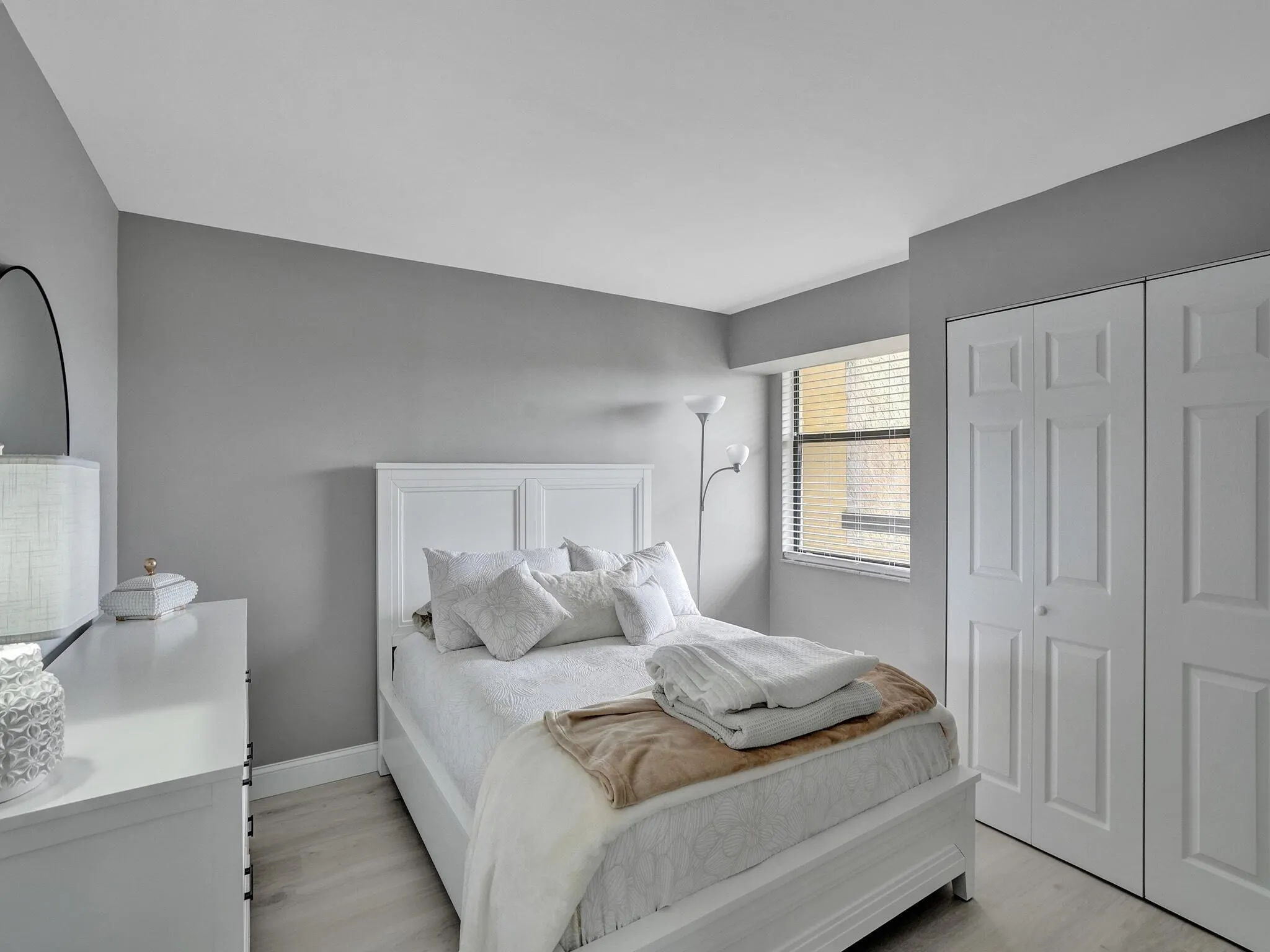 955 Egret Circle, #405